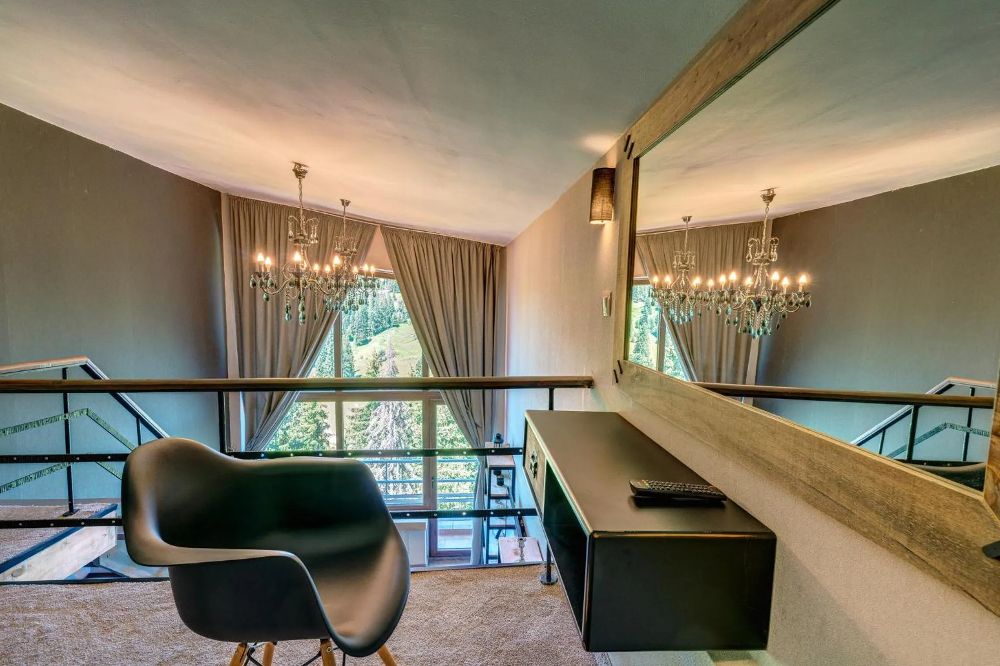 Seating area in Grand Hotel Murgavets