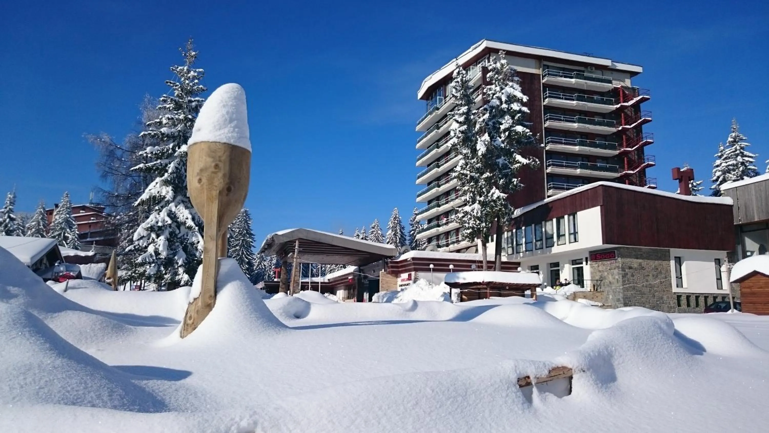 Property building in Grand Hotel Murgavets