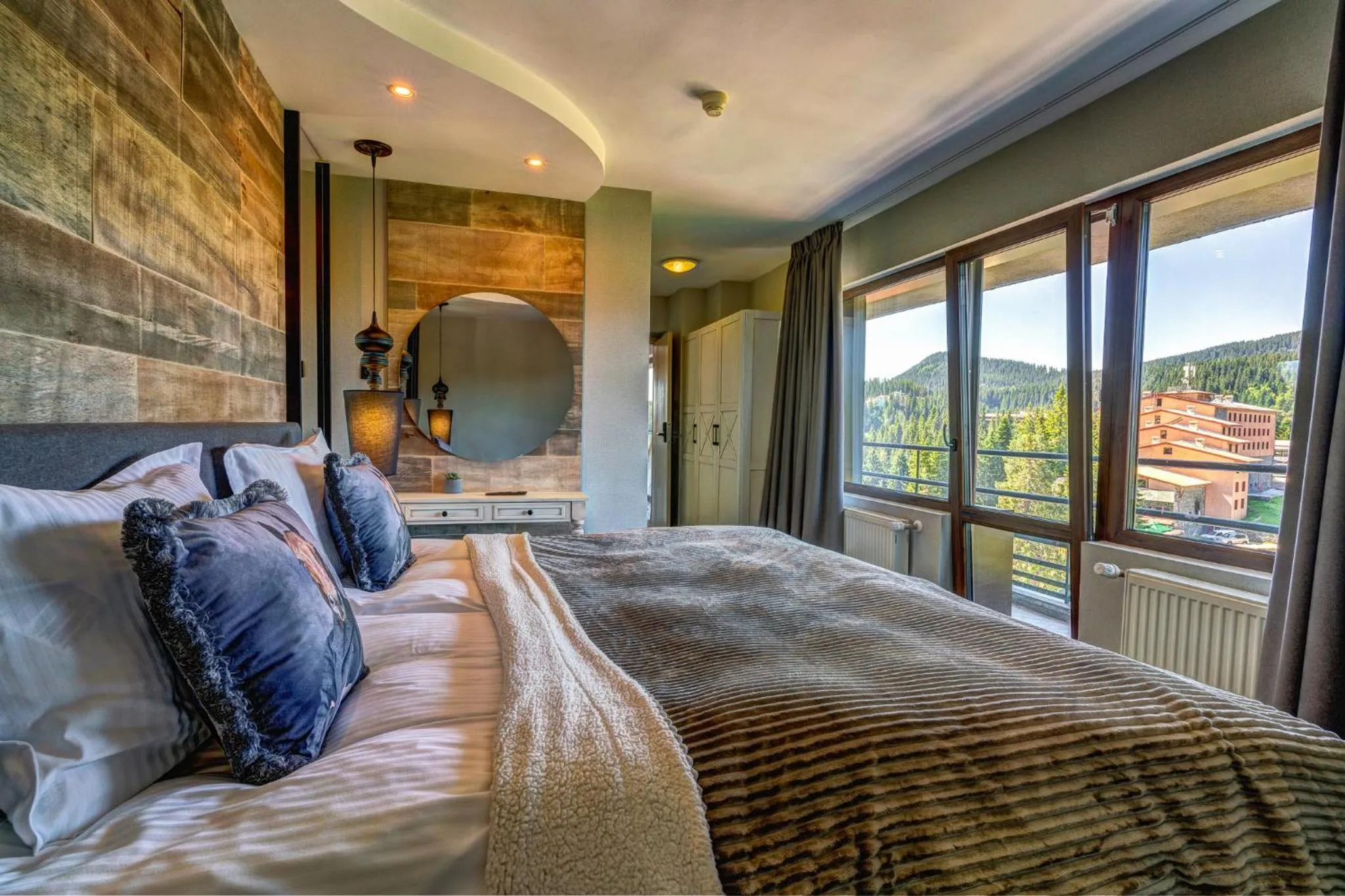 Bedroom, Bed in Grand Hotel Murgavets