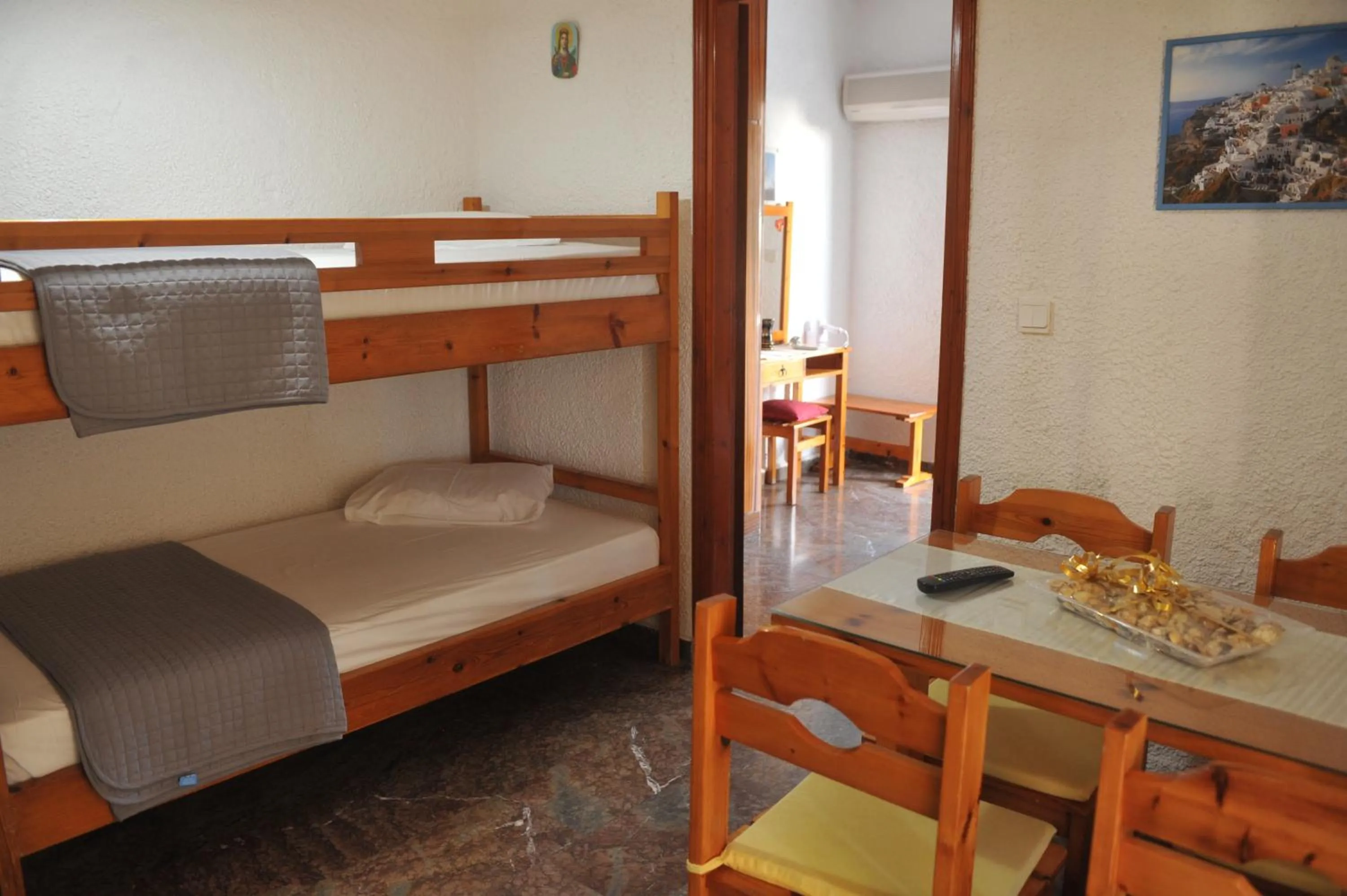 bunk bed, Bed in Chaliotis Apartments