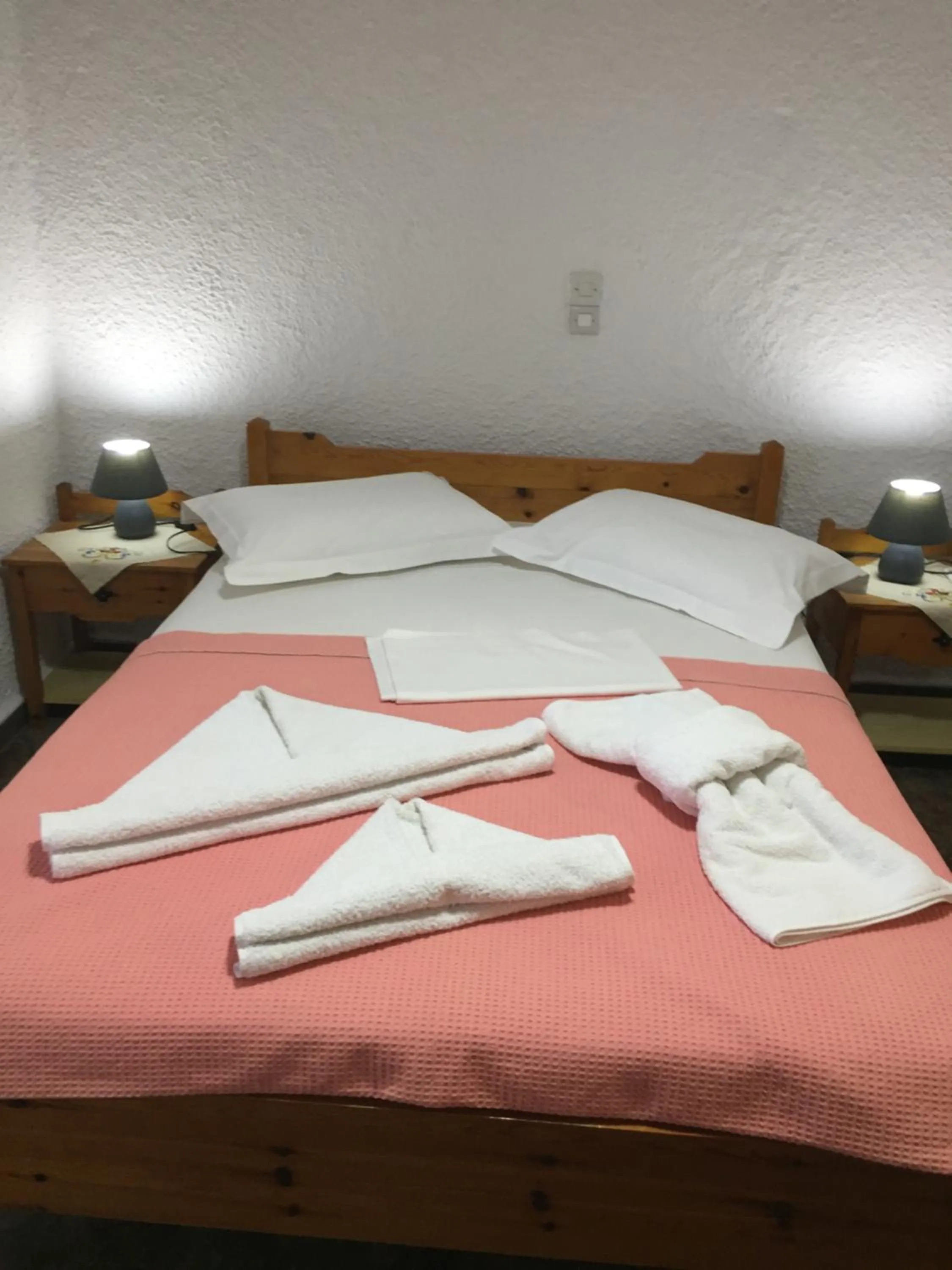 Photo of the whole room, Bed in Chaliotis Apartments