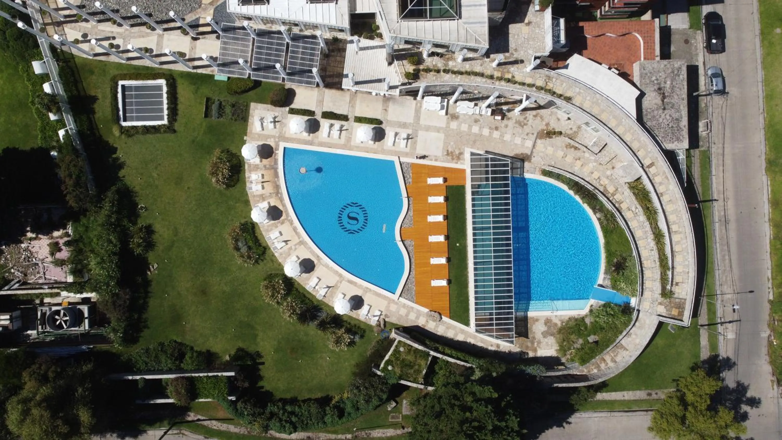 Pool view in Sheraton Mar Del Plata Hotel