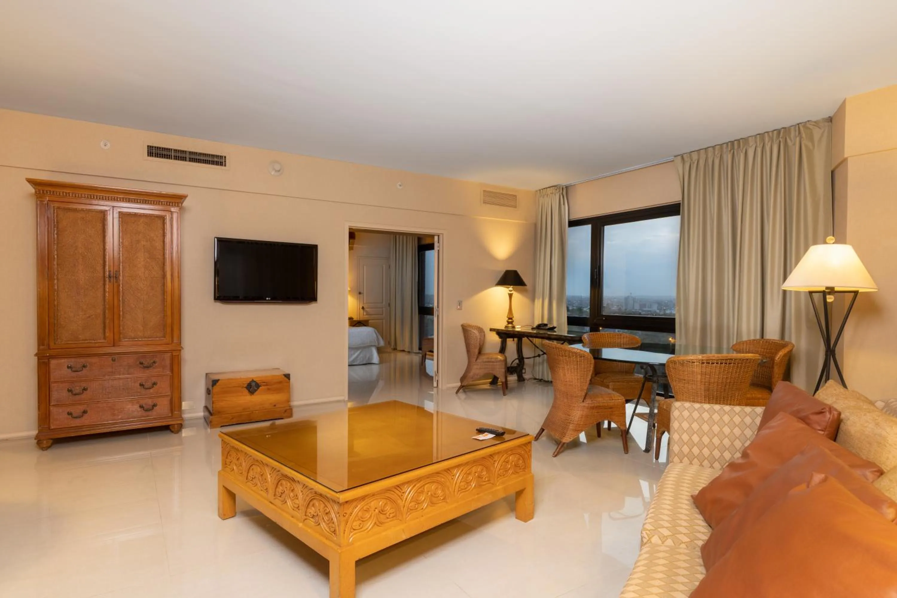 Living room in Sheraton Mar Del Plata Hotel