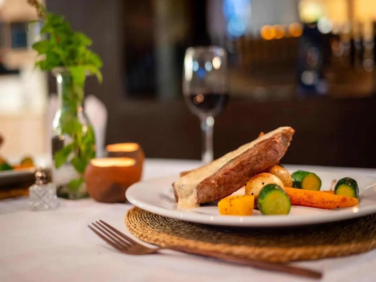 Dining area in eKhaya Bush Lodge