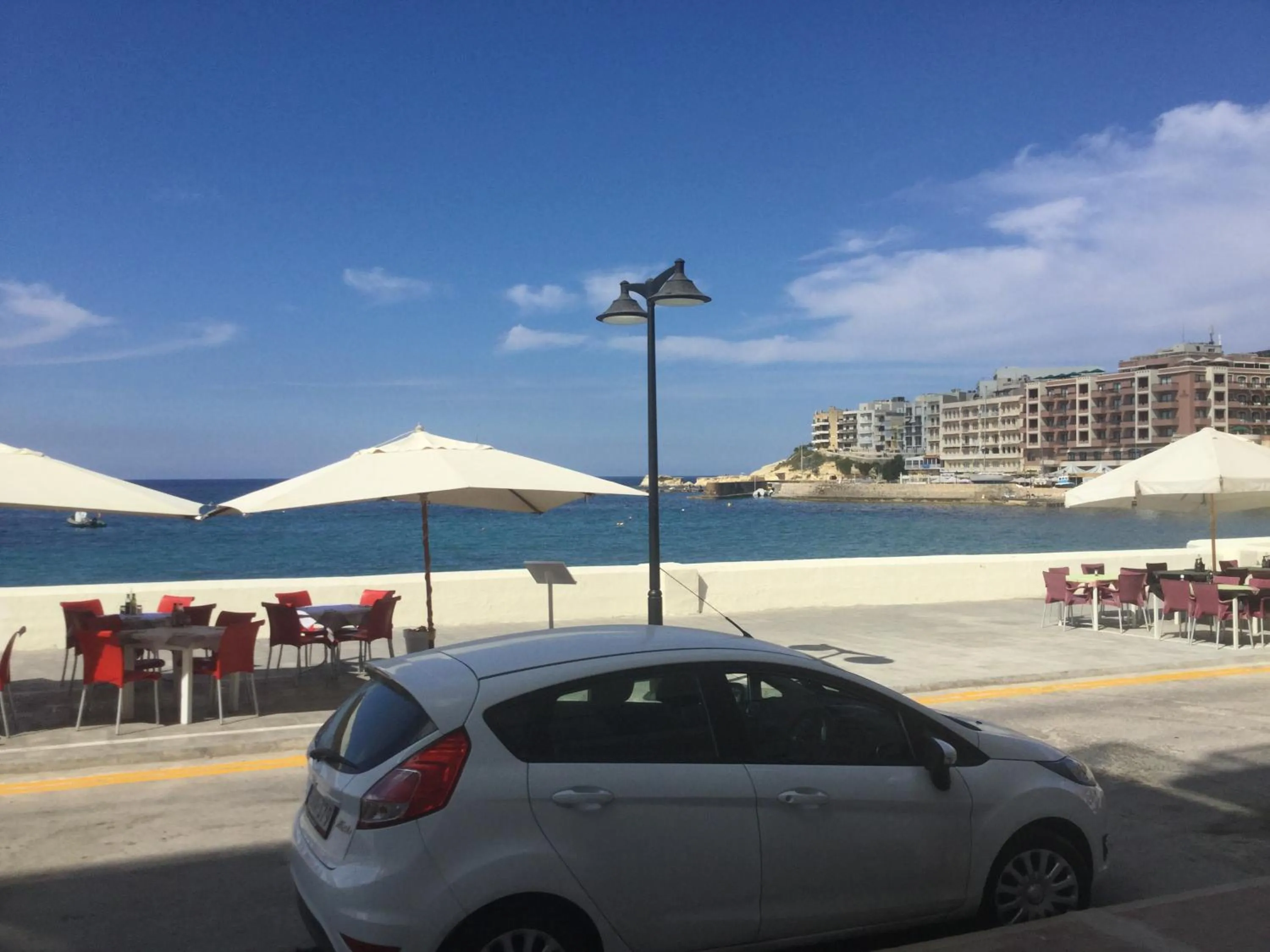 Beachfront Deluxe Apartment