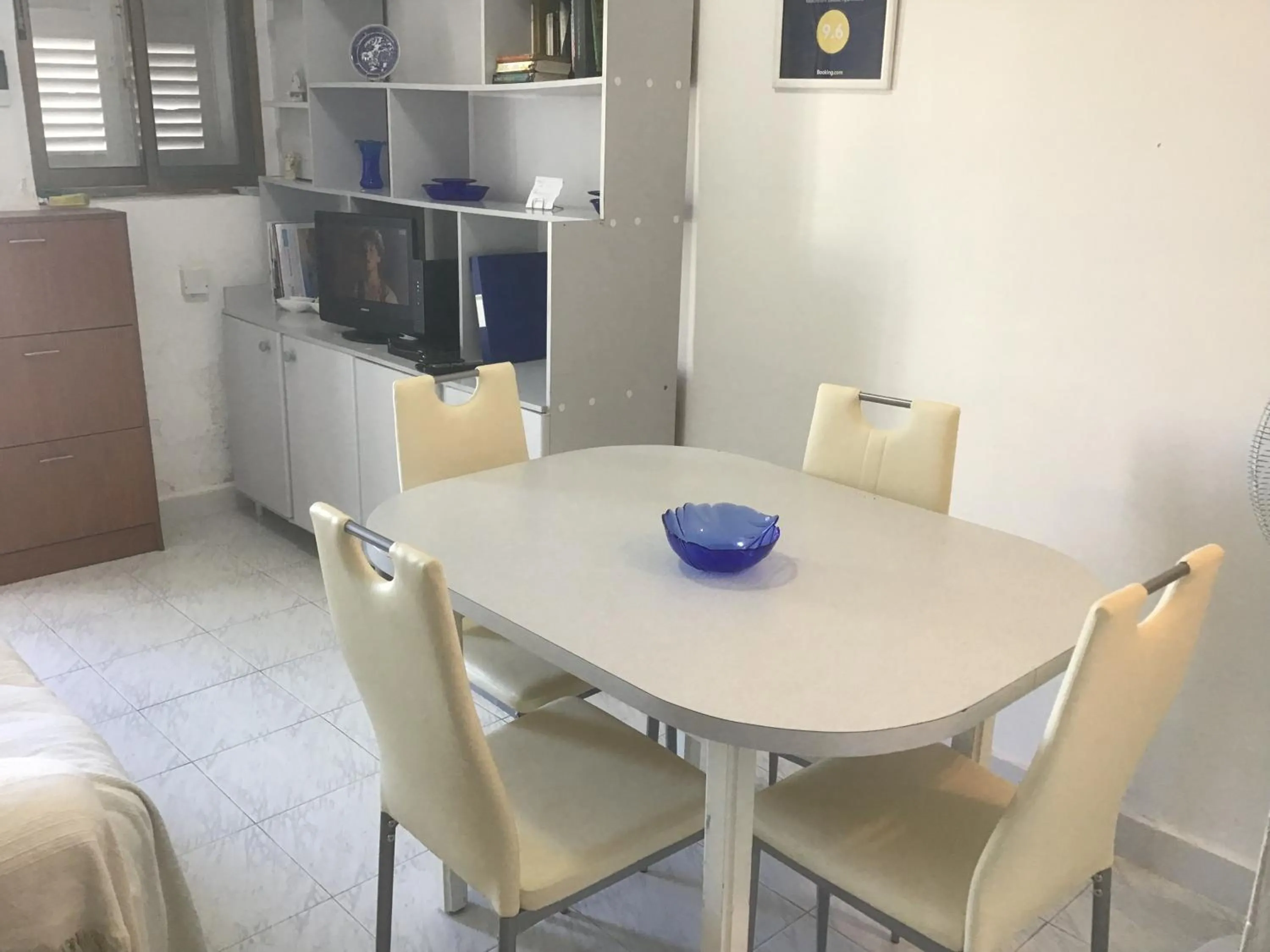 Beachfront Deluxe Apartment