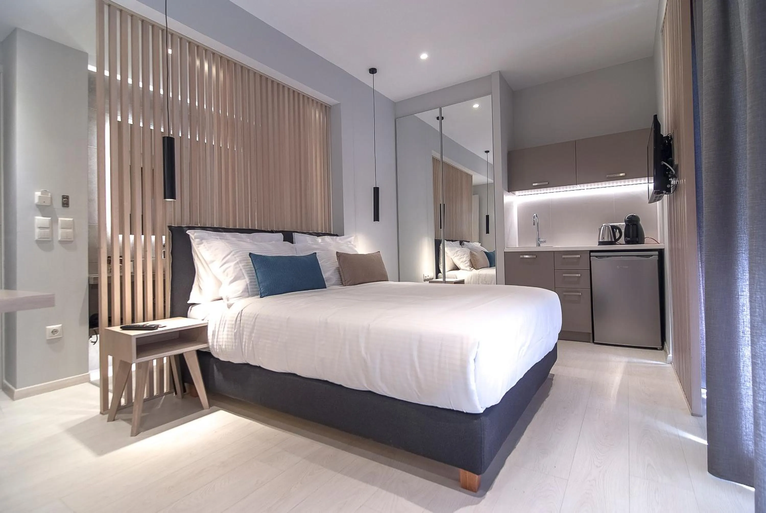 Kitchen or kitchenette, Bed in Acropolis Stay