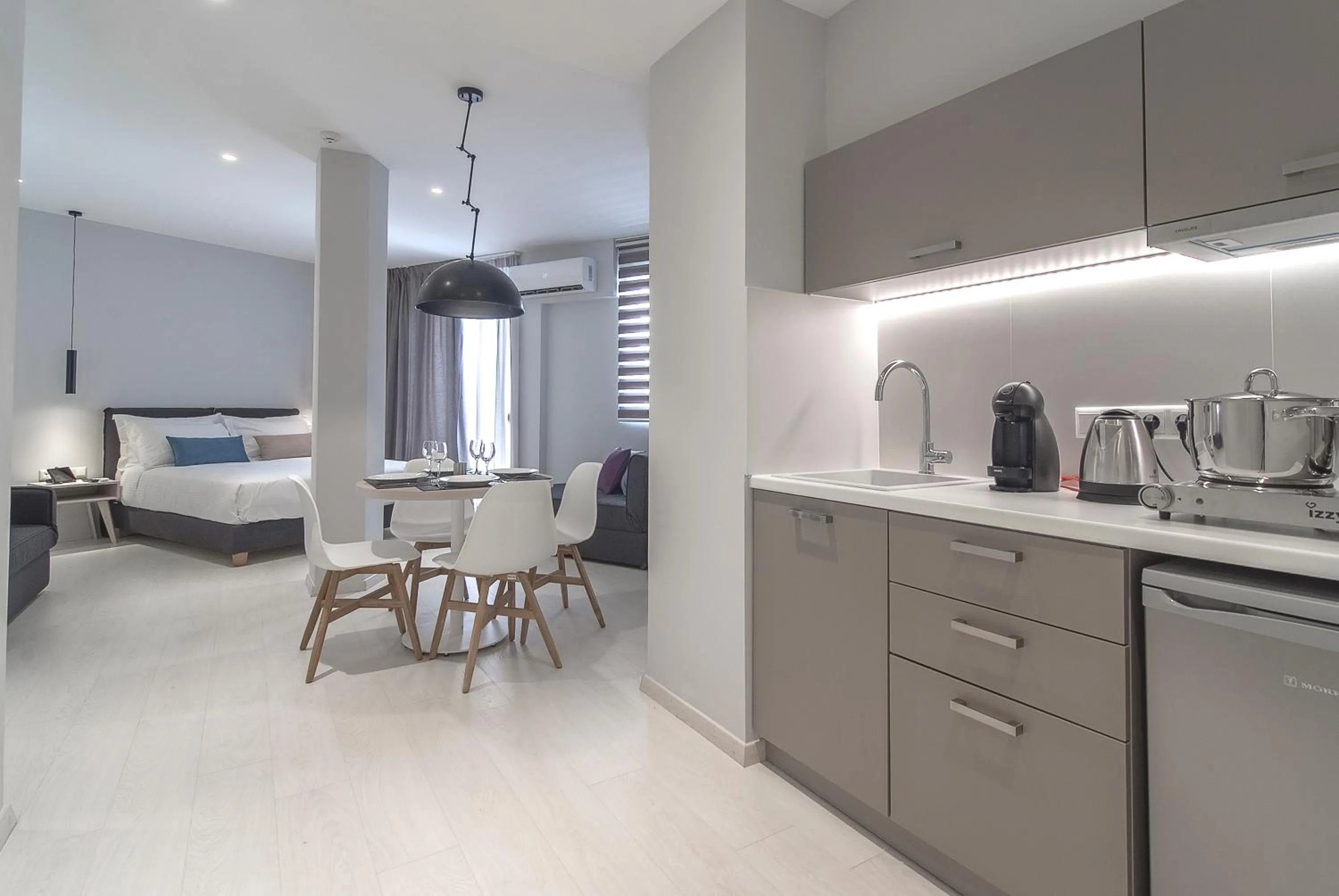 Kitchen or kitchenette in Acropolis Stay