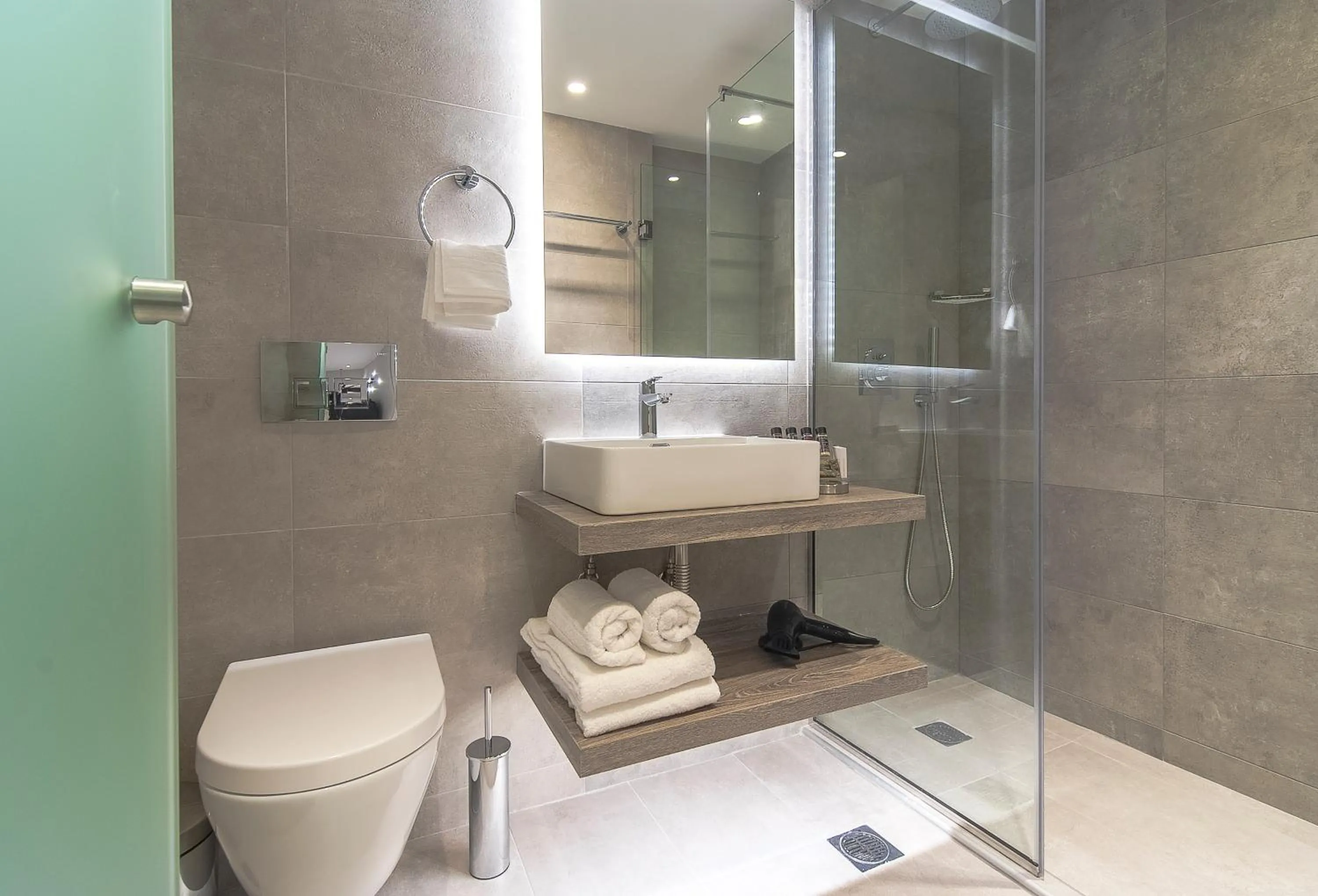 Bathroom in Acropolis Stay