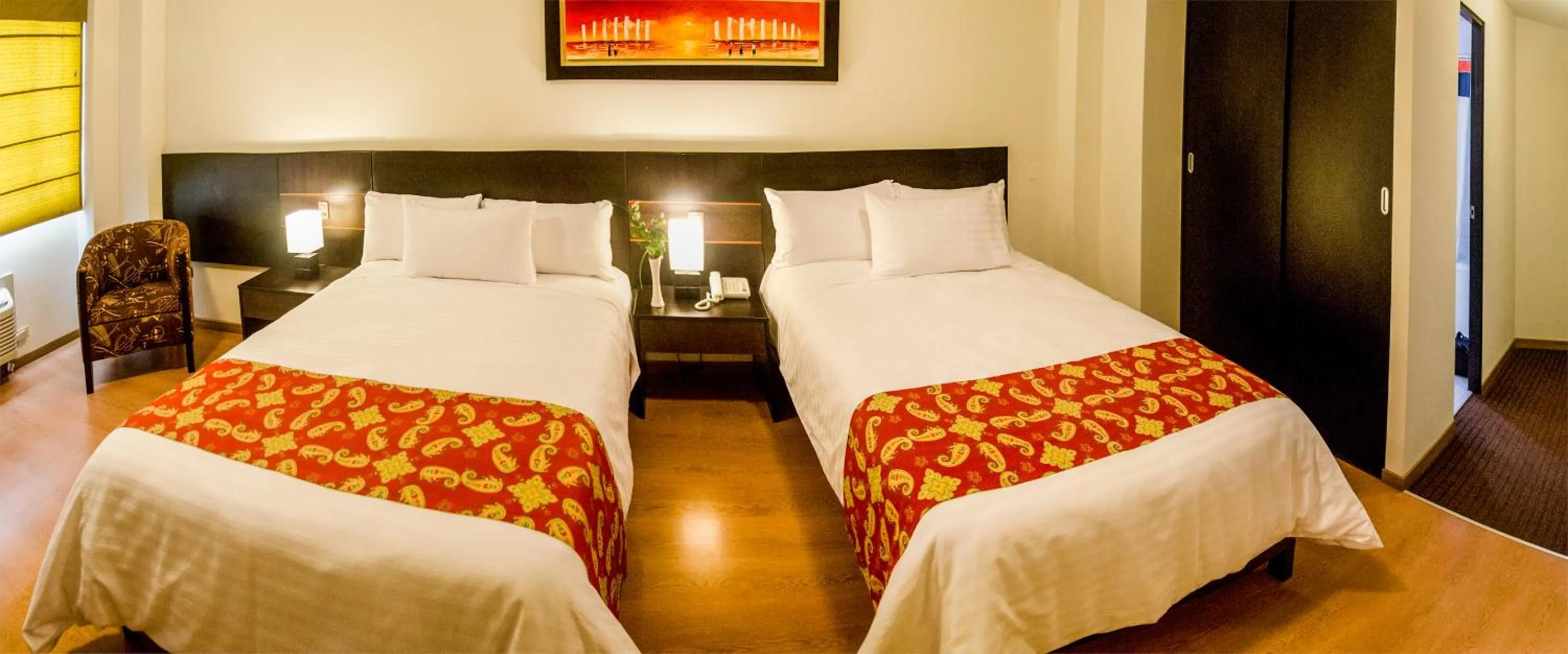 Photo of the whole room, Bed in Hotel Britania Miraflores