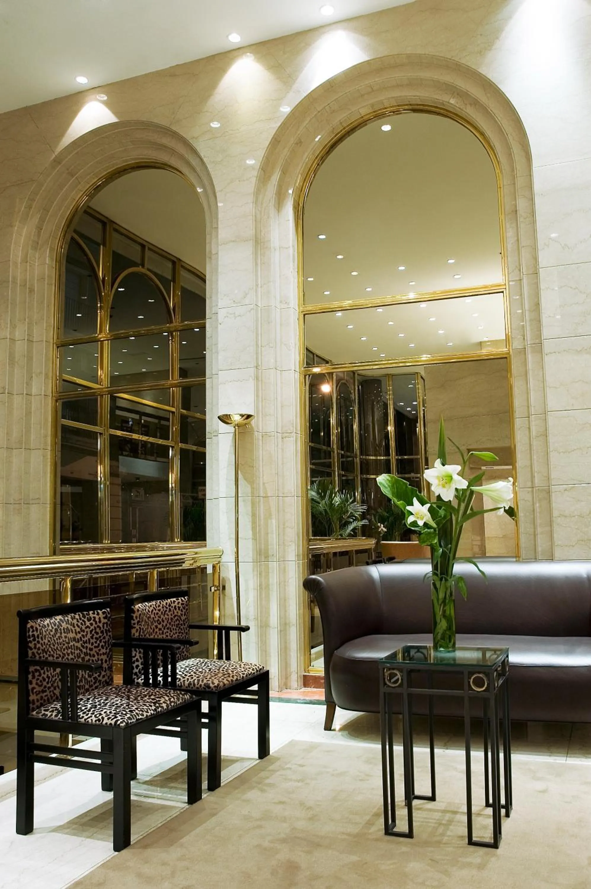 Lobby or reception in Hotel Dolmen