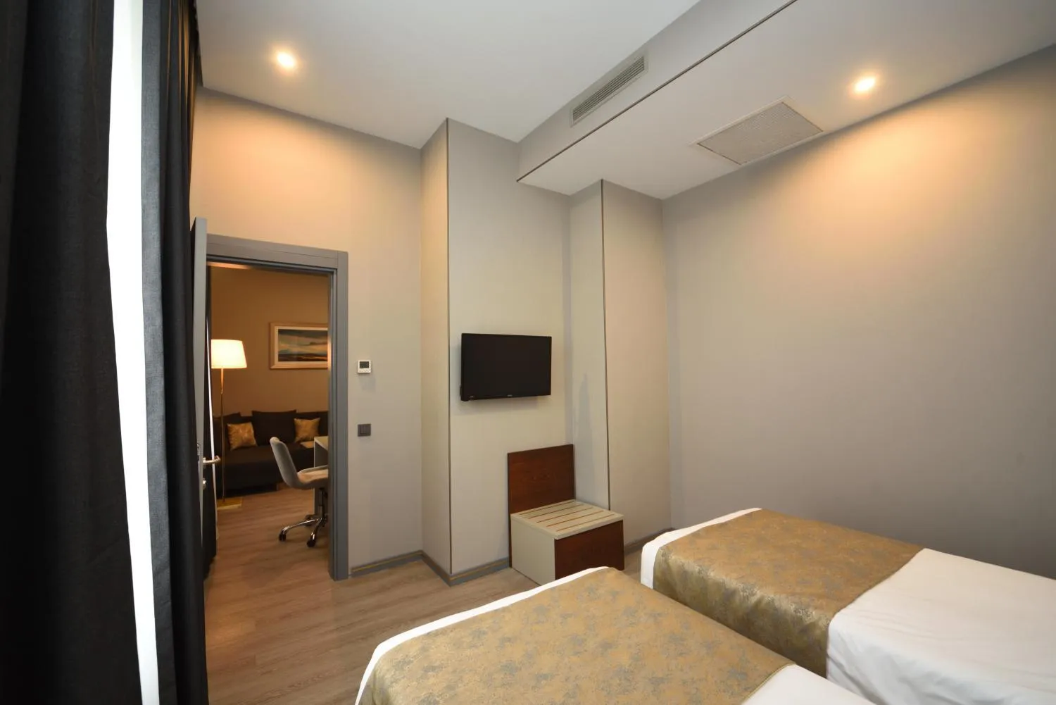 TV and multimedia, Bed in Tbilisi Chambers, Trademark Collection by Wyndham