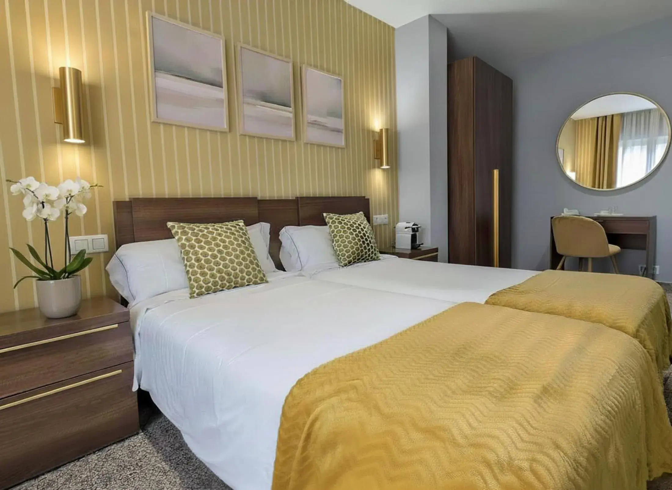 Bed in Hotel Arcos Catedral Bed in Hotel Arcos Catedral