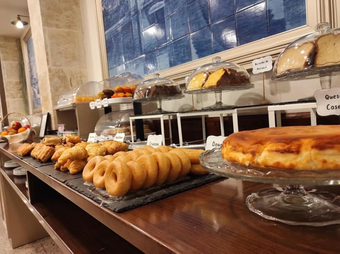 Breakfast in Hotel Arcos Catedral