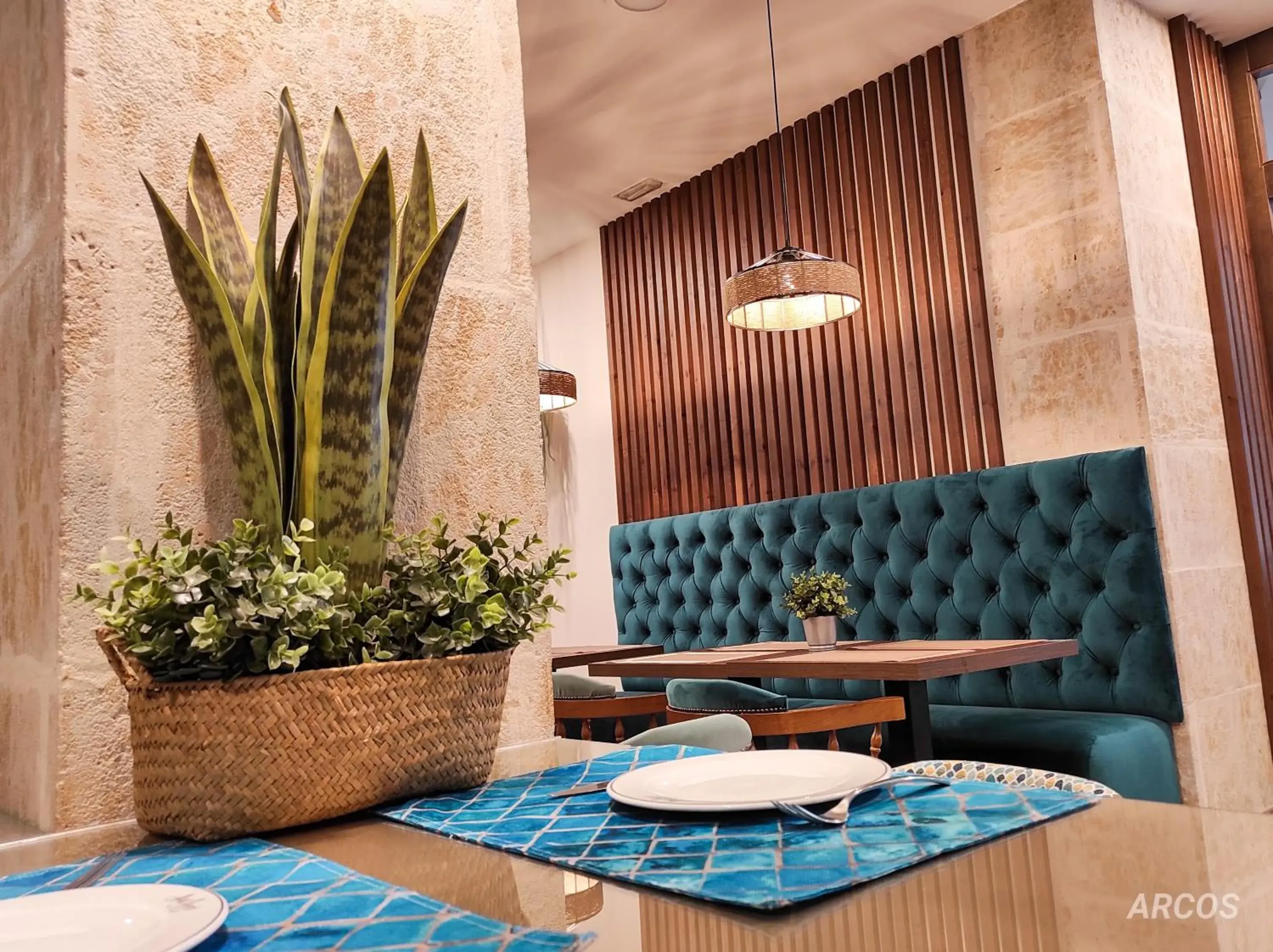 Restaurant/places to eat in Hotel Arcos Catedral Restaurant/places to eat in Hotel Arcos Catedral