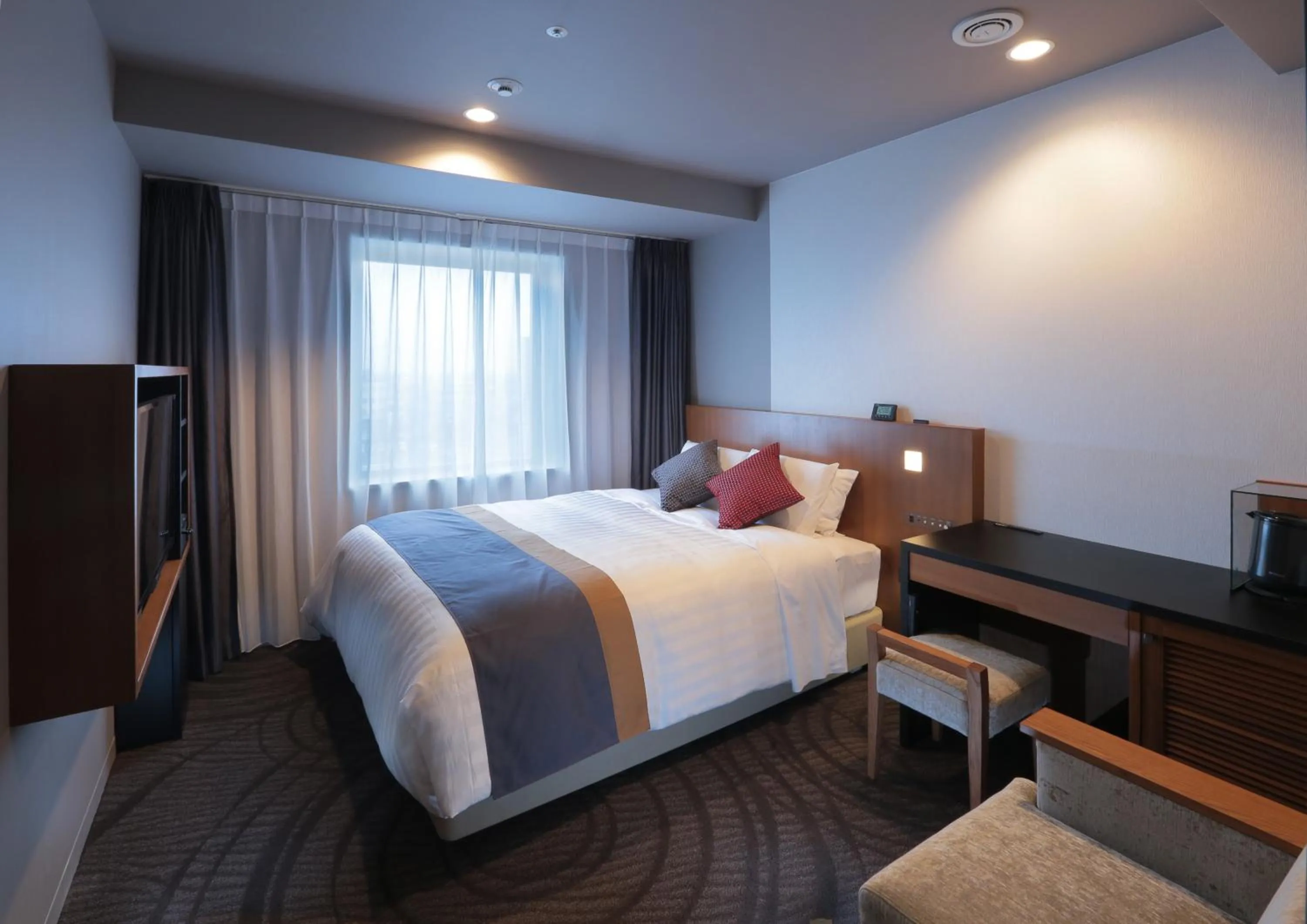 Bed in Kisarazu Washington Hotel