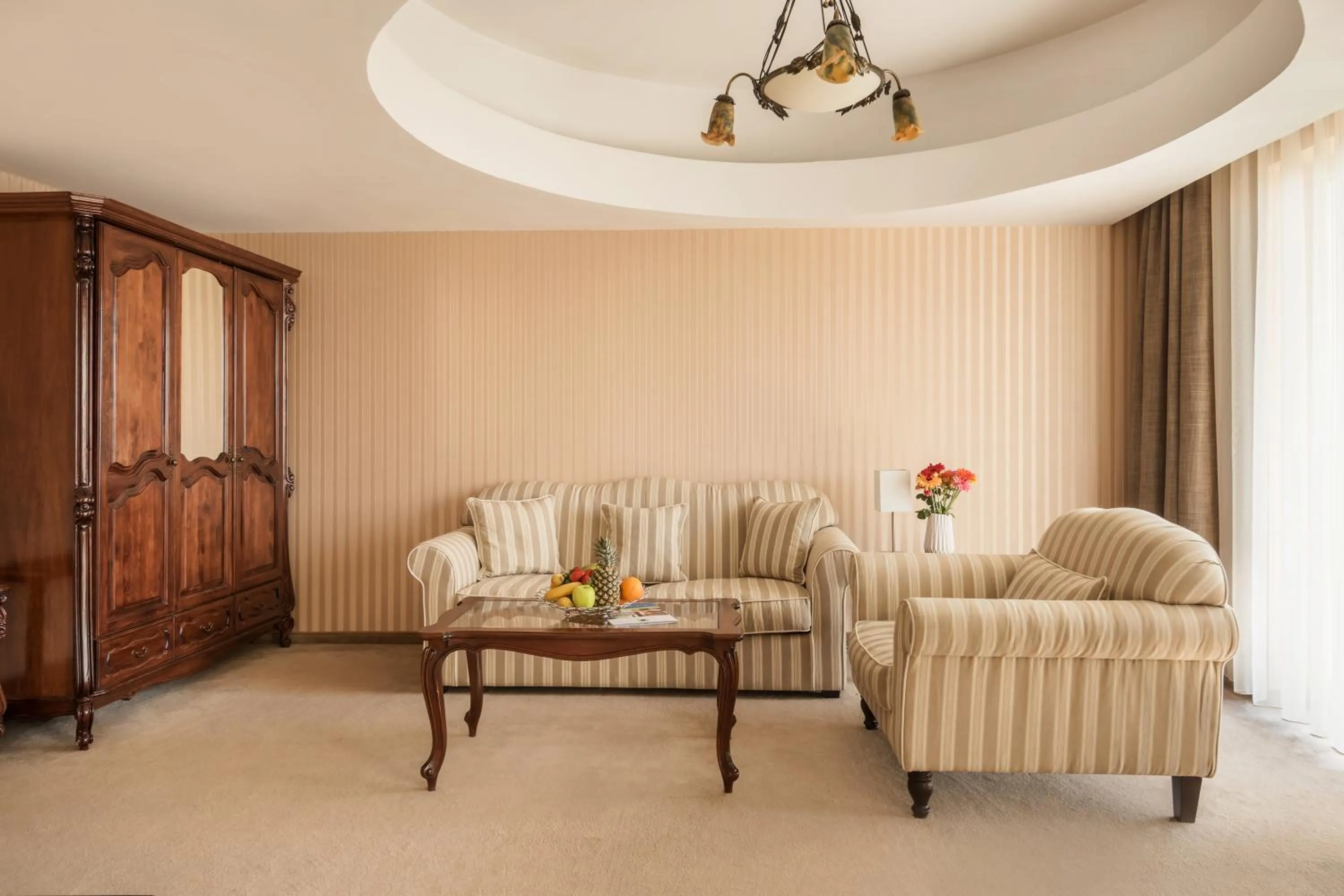 Living room in Dunav Plaza Hotel