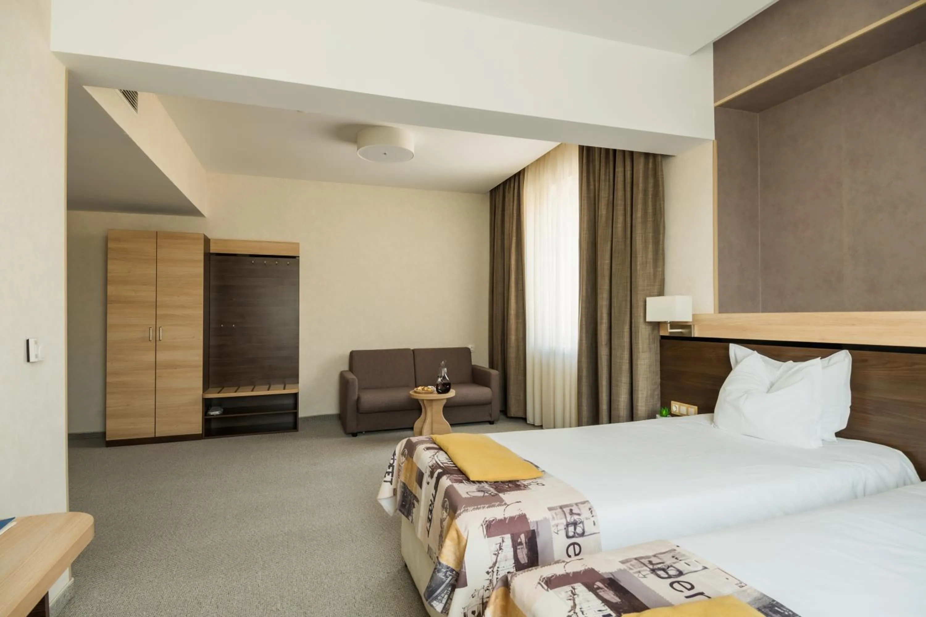 Bed in Dunav Plaza Hotel