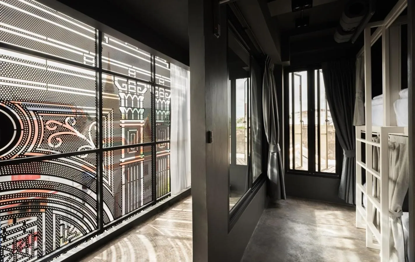 Day in Issara by D Hostel