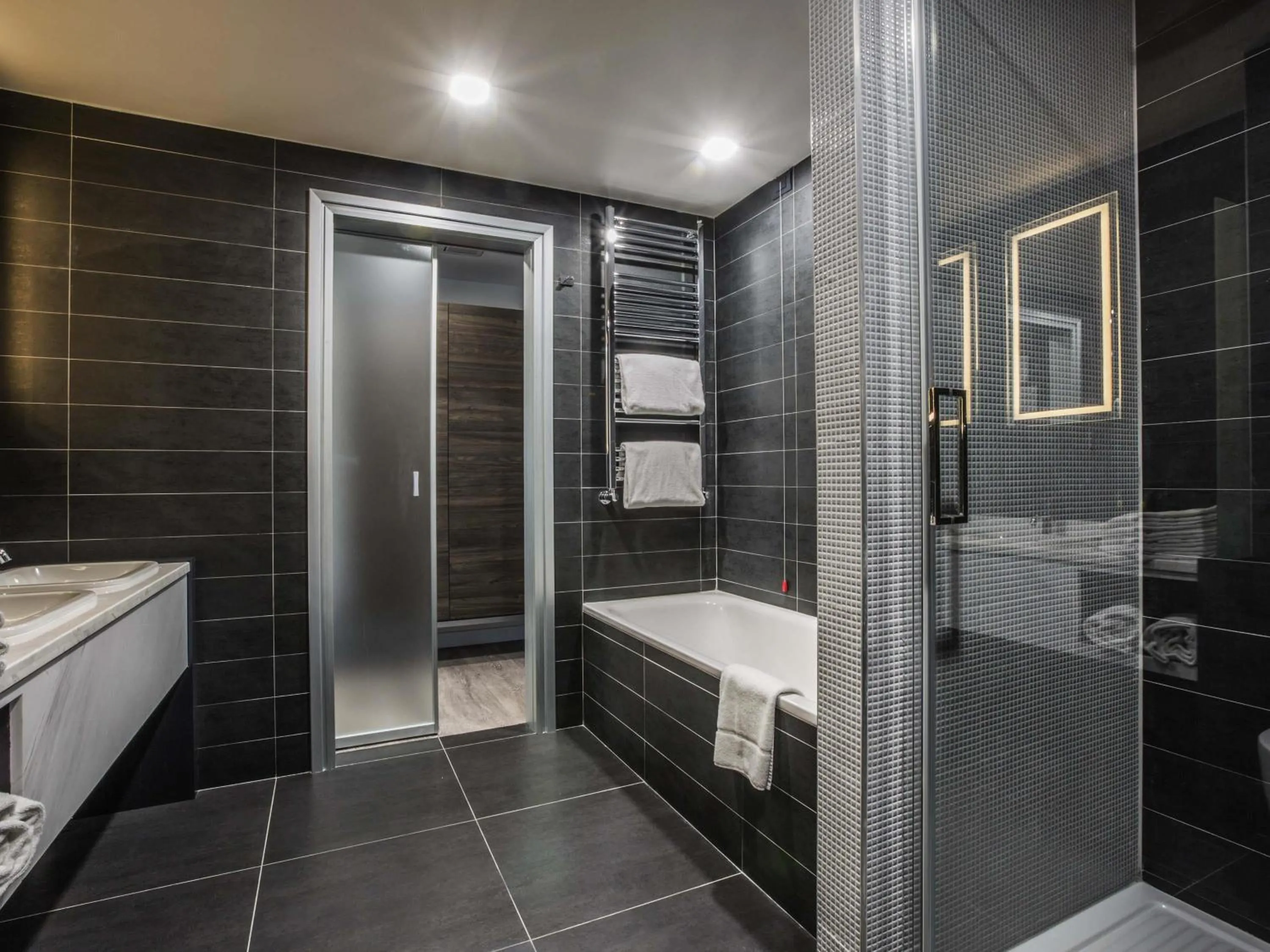 Bedroom in Novotel Roma Eur