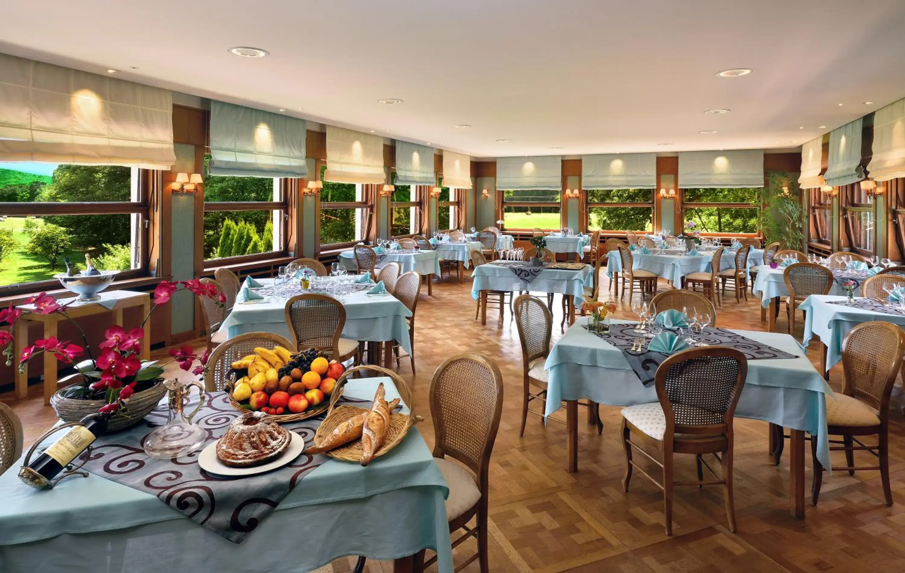 Restaurant/places to eat in Logis Hotel Des Vosges Restaurant/places to eat in Logis Hotel Des Vosges