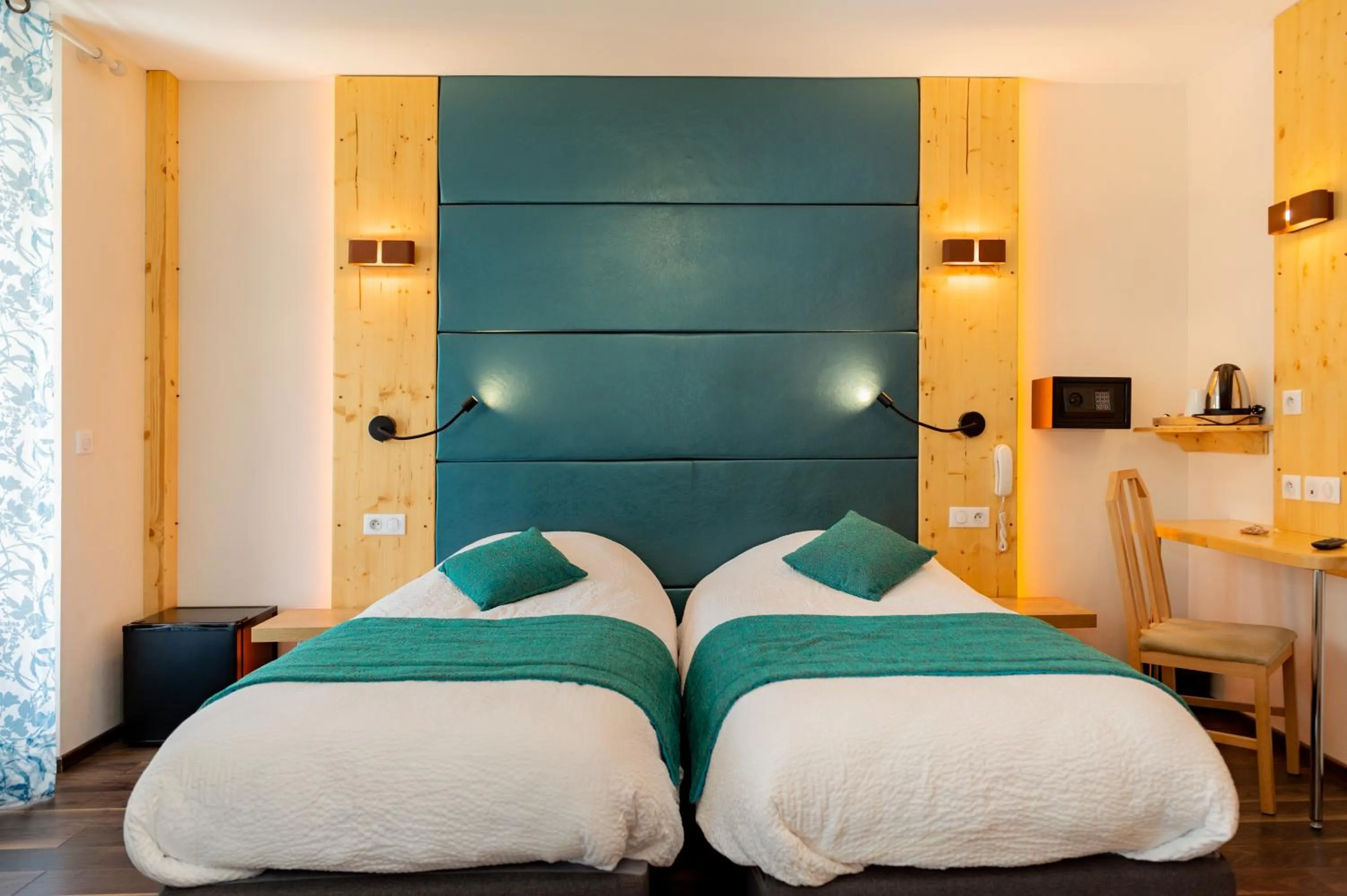 Photo of the whole room, Bed in Logis Hotel Des Vosges