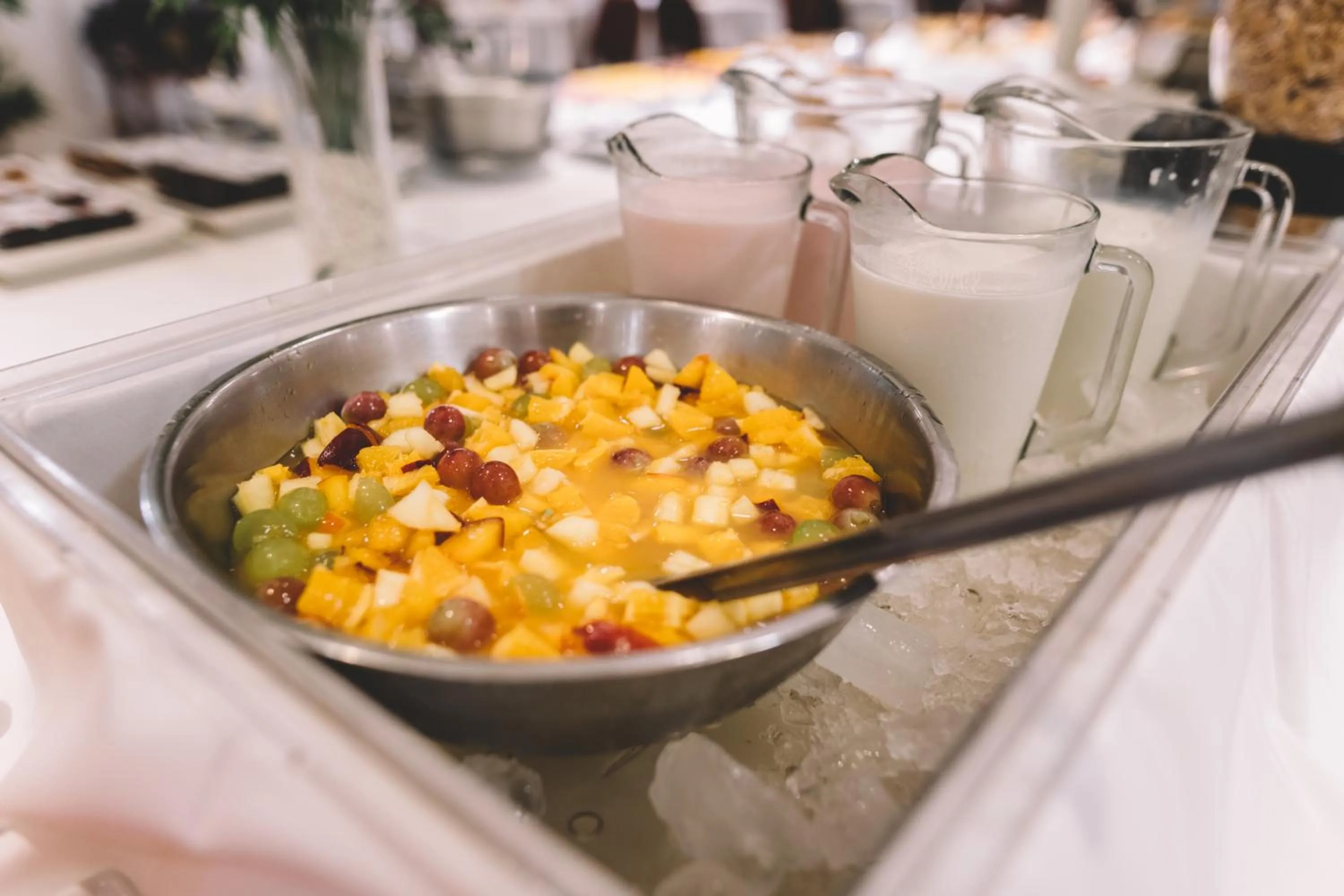 Buffet breakfast in Hotel Dos Reyes