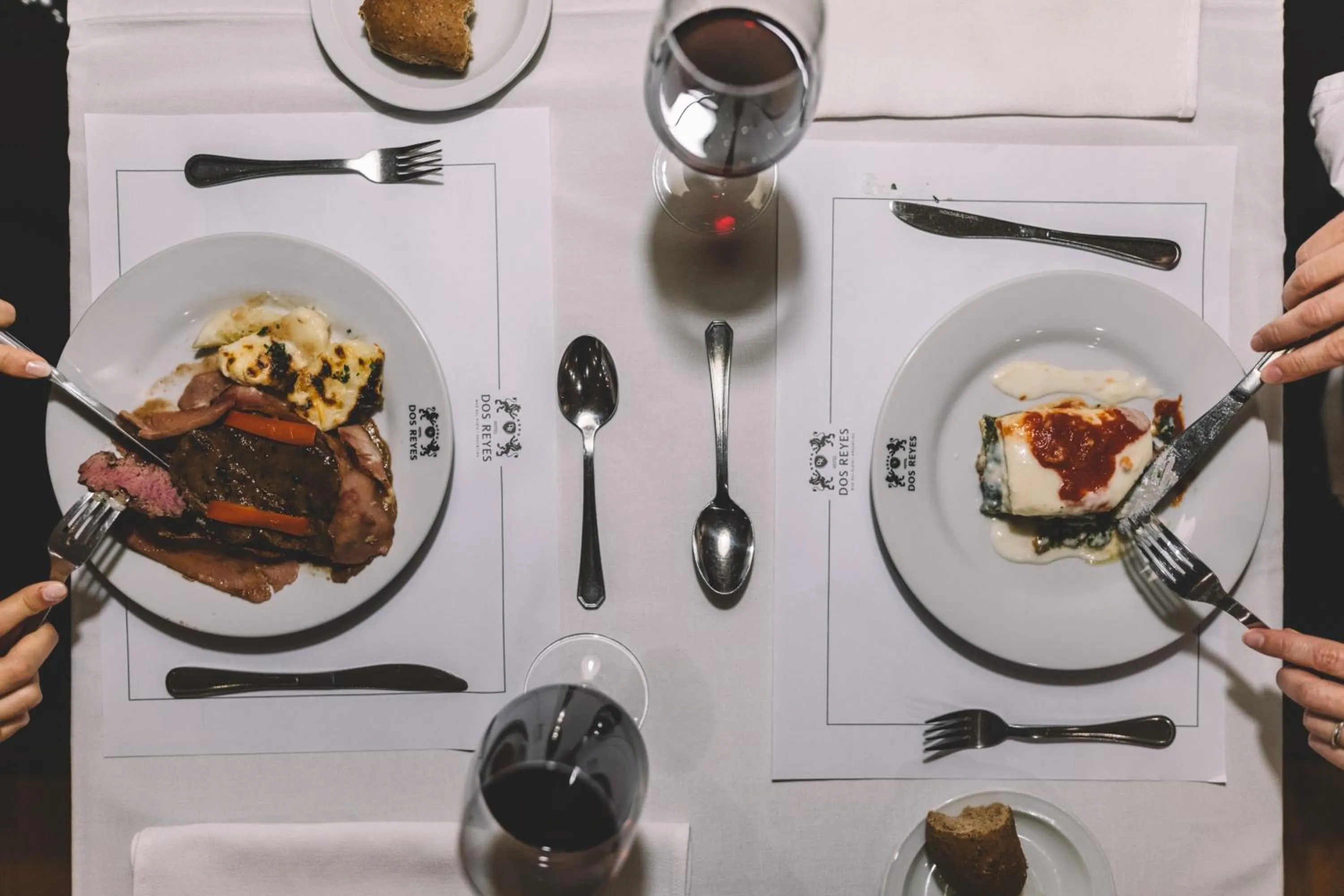 Restaurant/places to eat in Hotel Dos Reyes