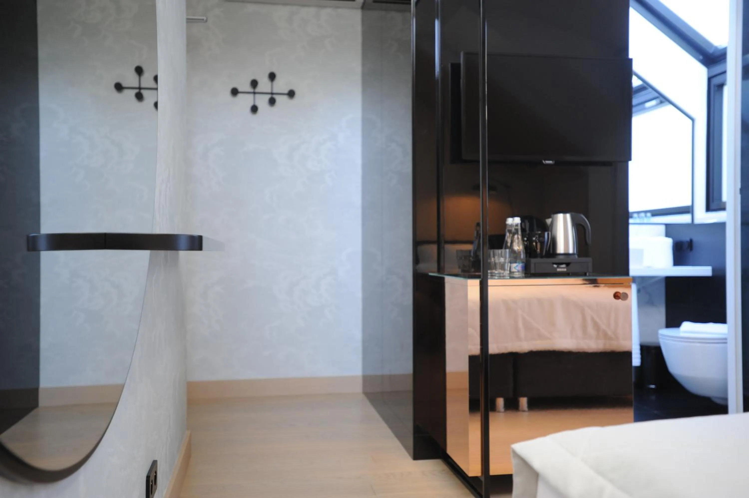 Photo of the whole room, Bed in Hello Haffner