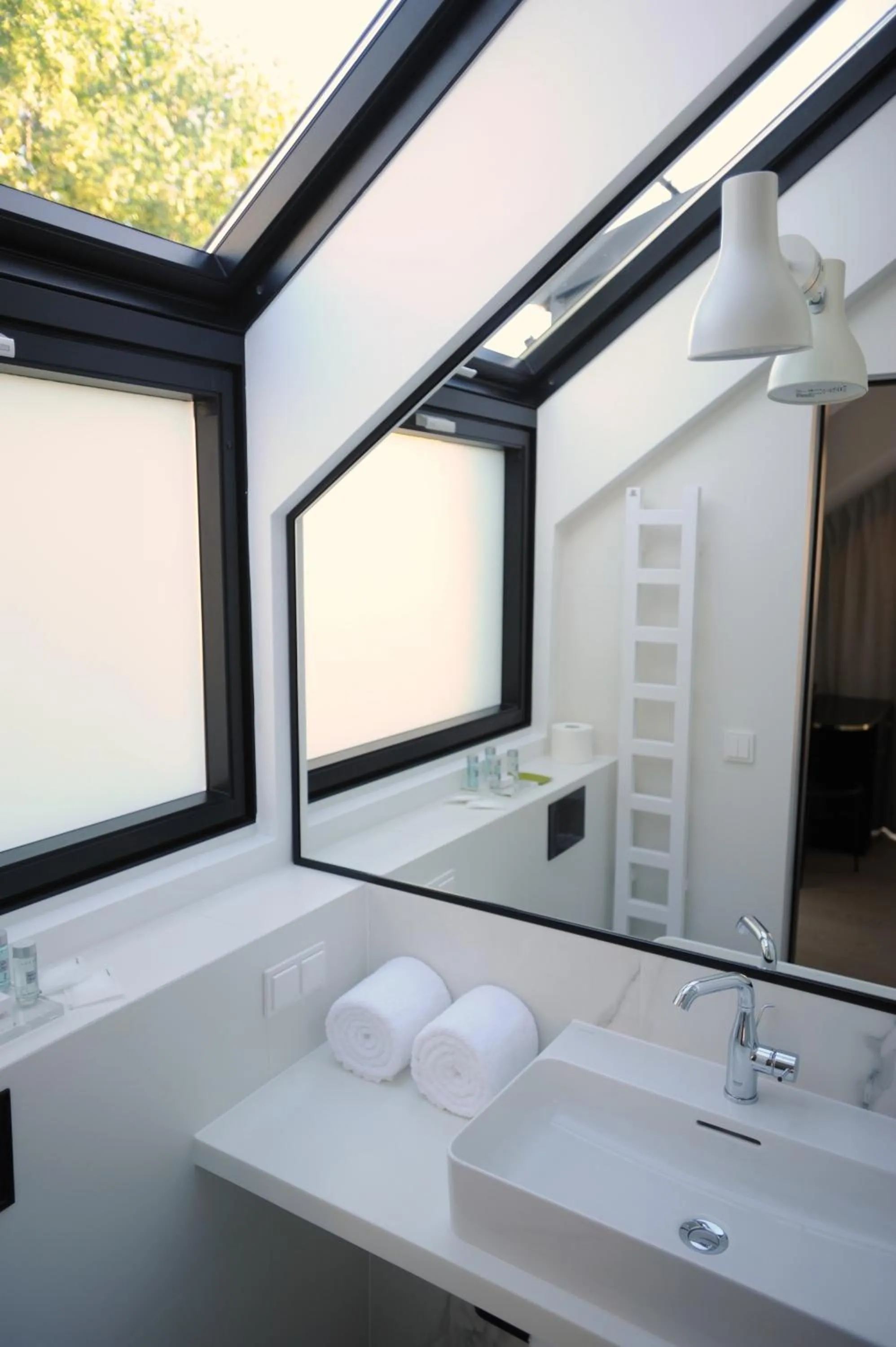 Bathroom in Hello Haffner