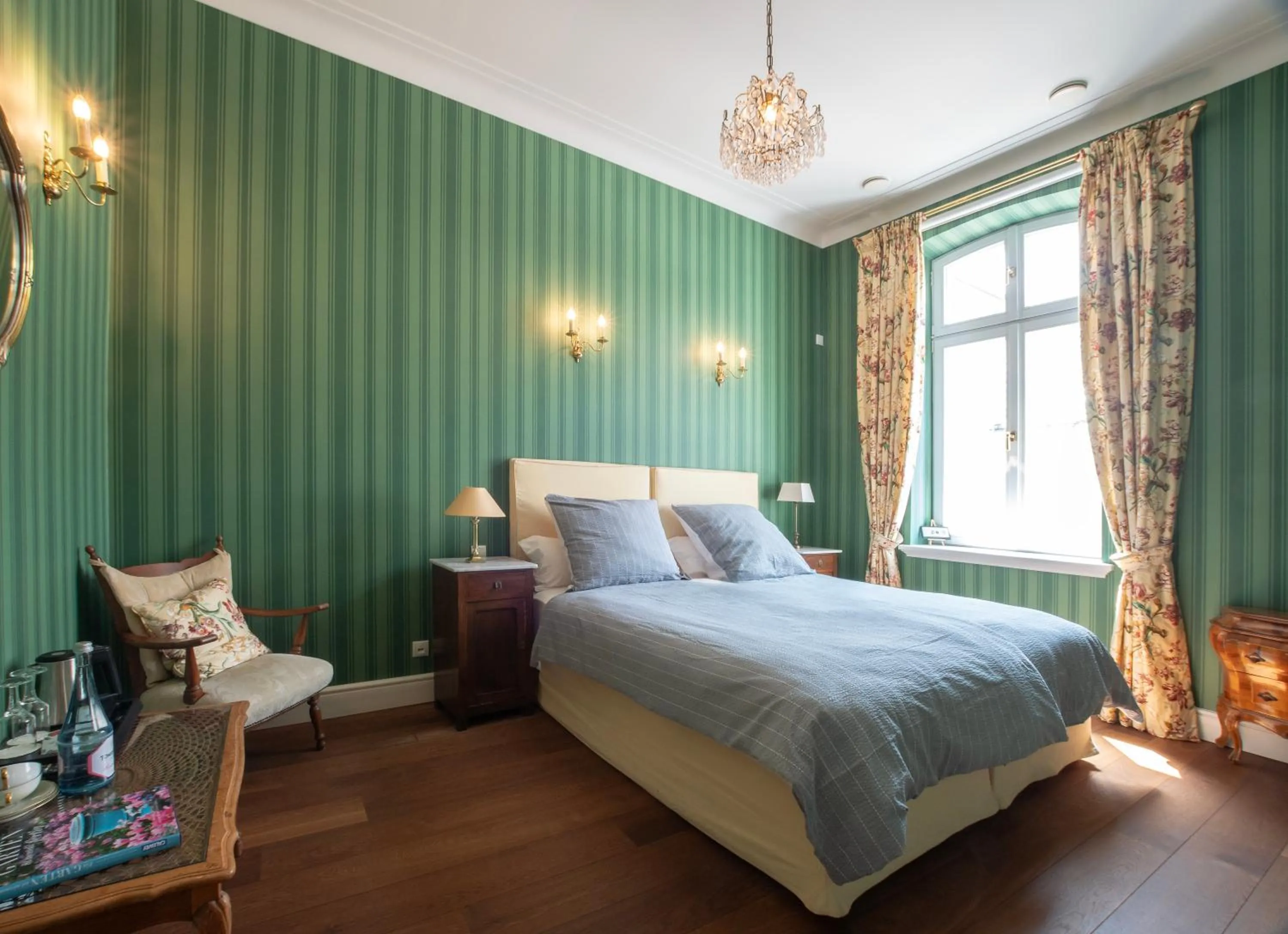 Bedroom, Bed in Rooms GUT HEIDEFELD