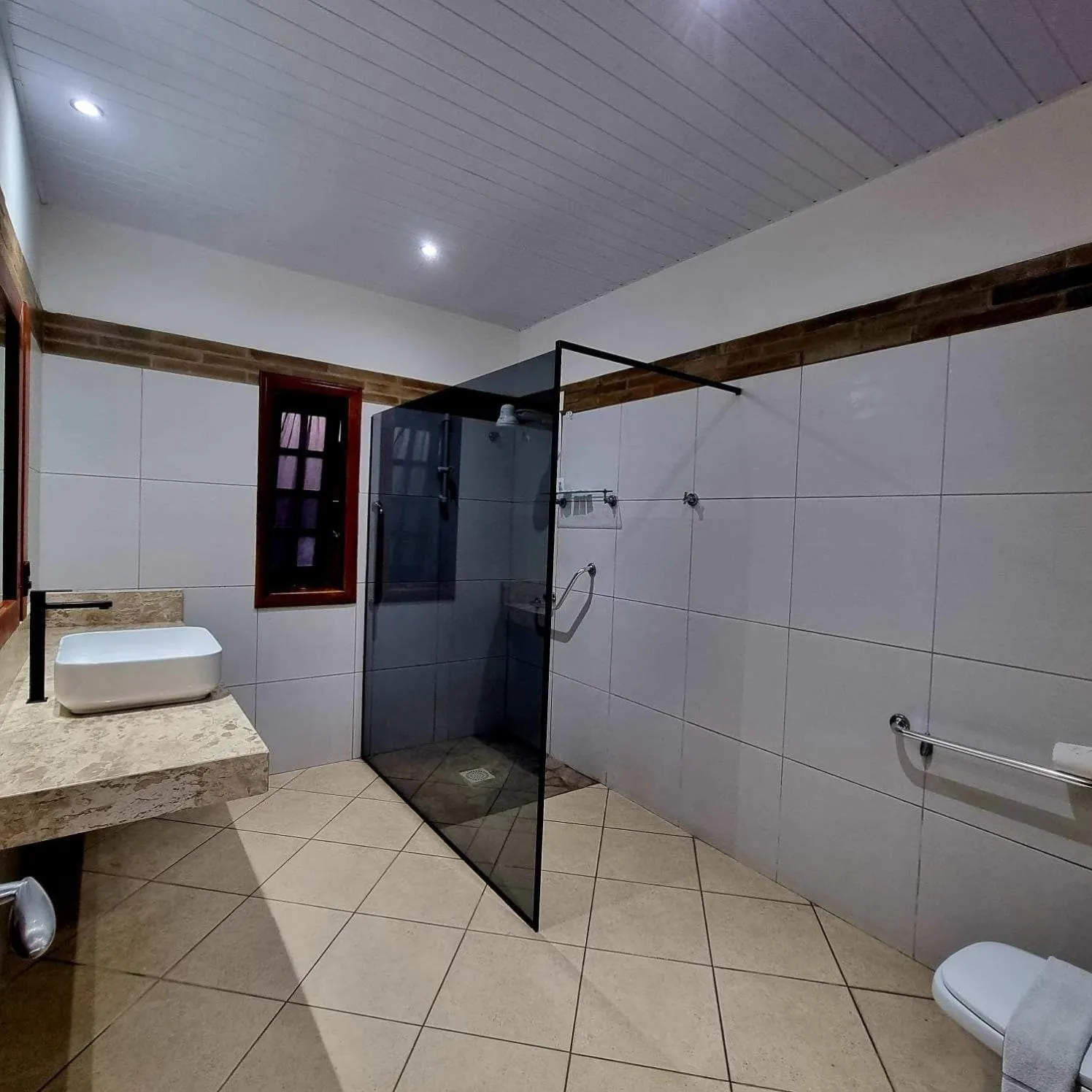 Shower in IL Nuraghe