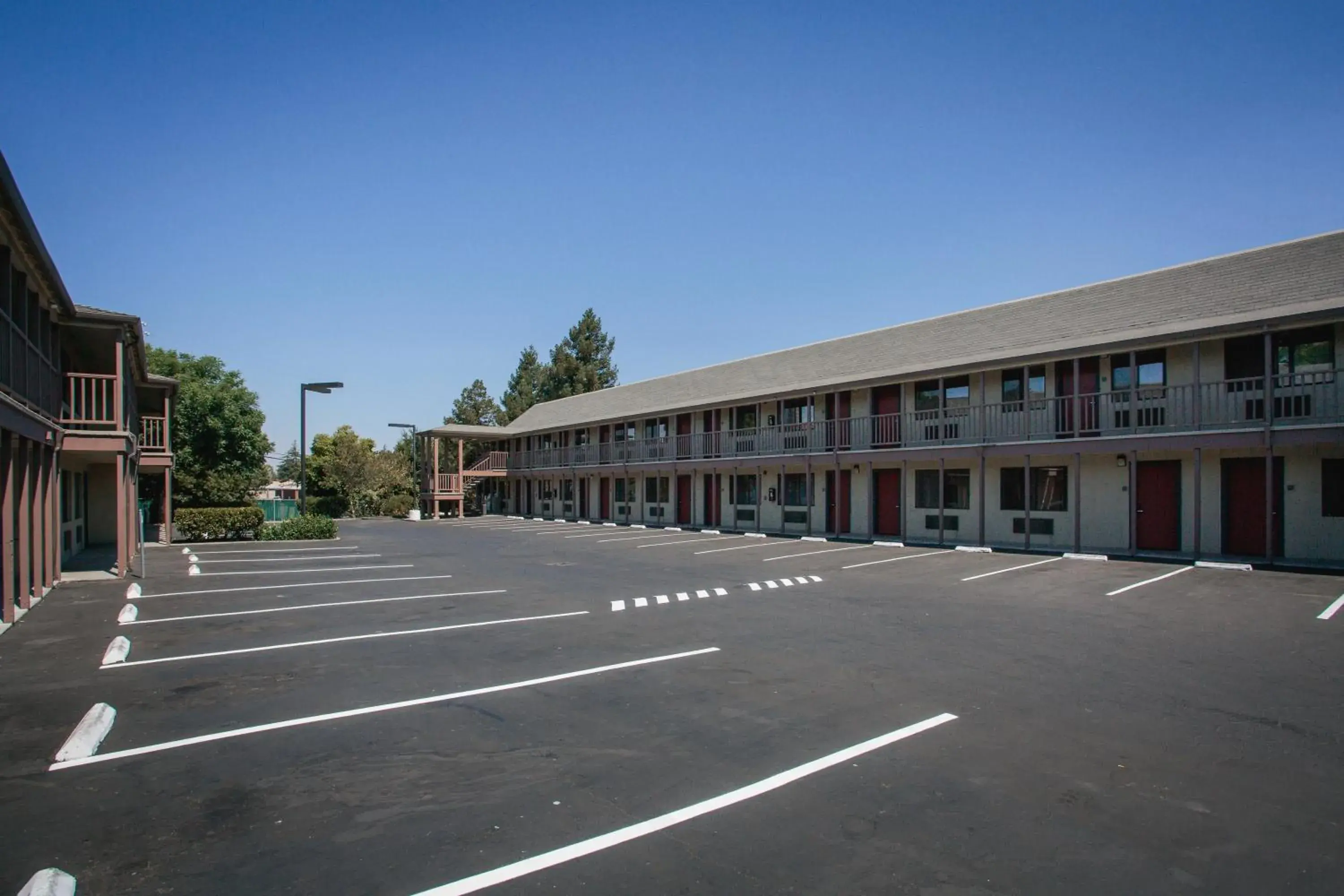 Property building in Alura Inn Property building in Alura Inn