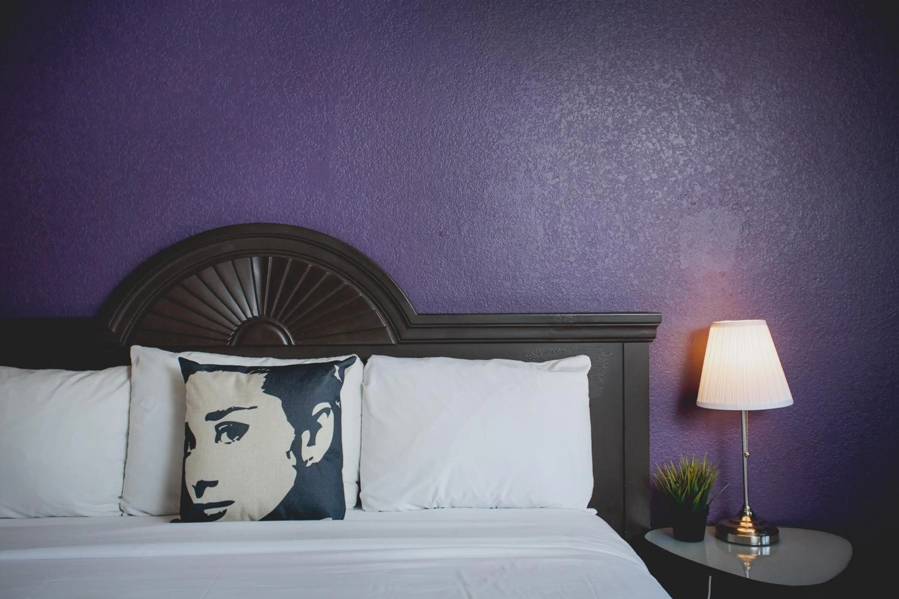 Decorative detail in Alura Inn