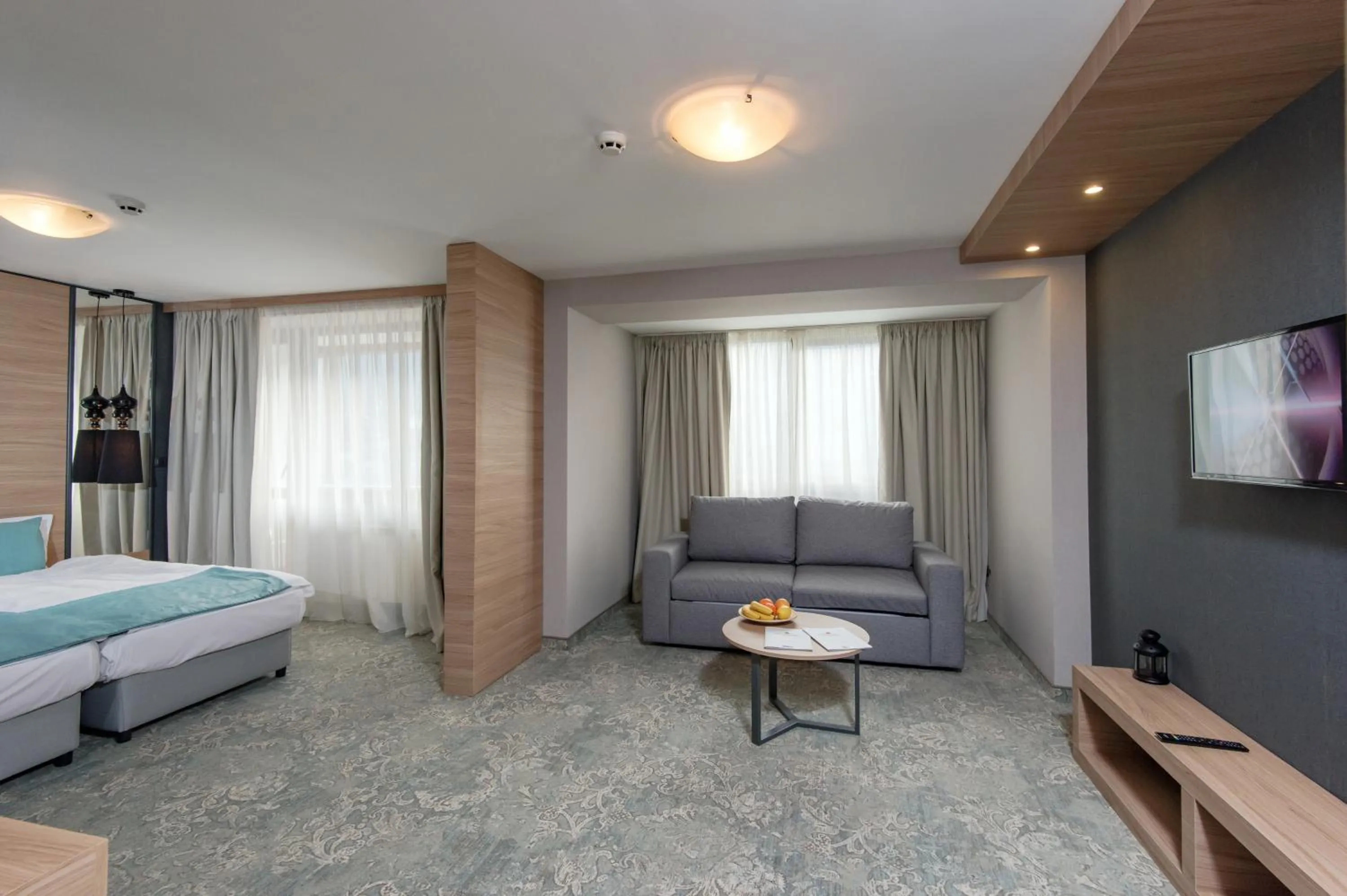 Living room, Bed in Devin Spa Hotel