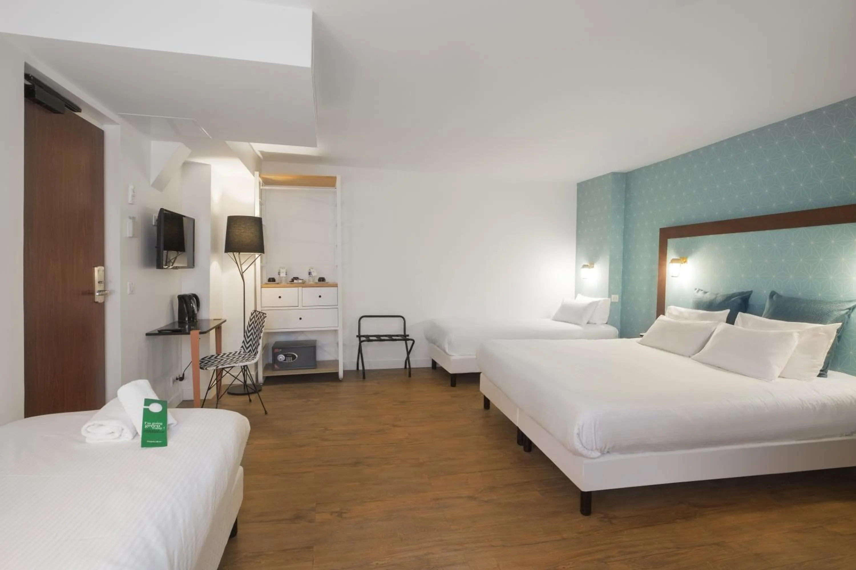 Photo of the whole room, Bed in Hotel The Playce by Happyculture