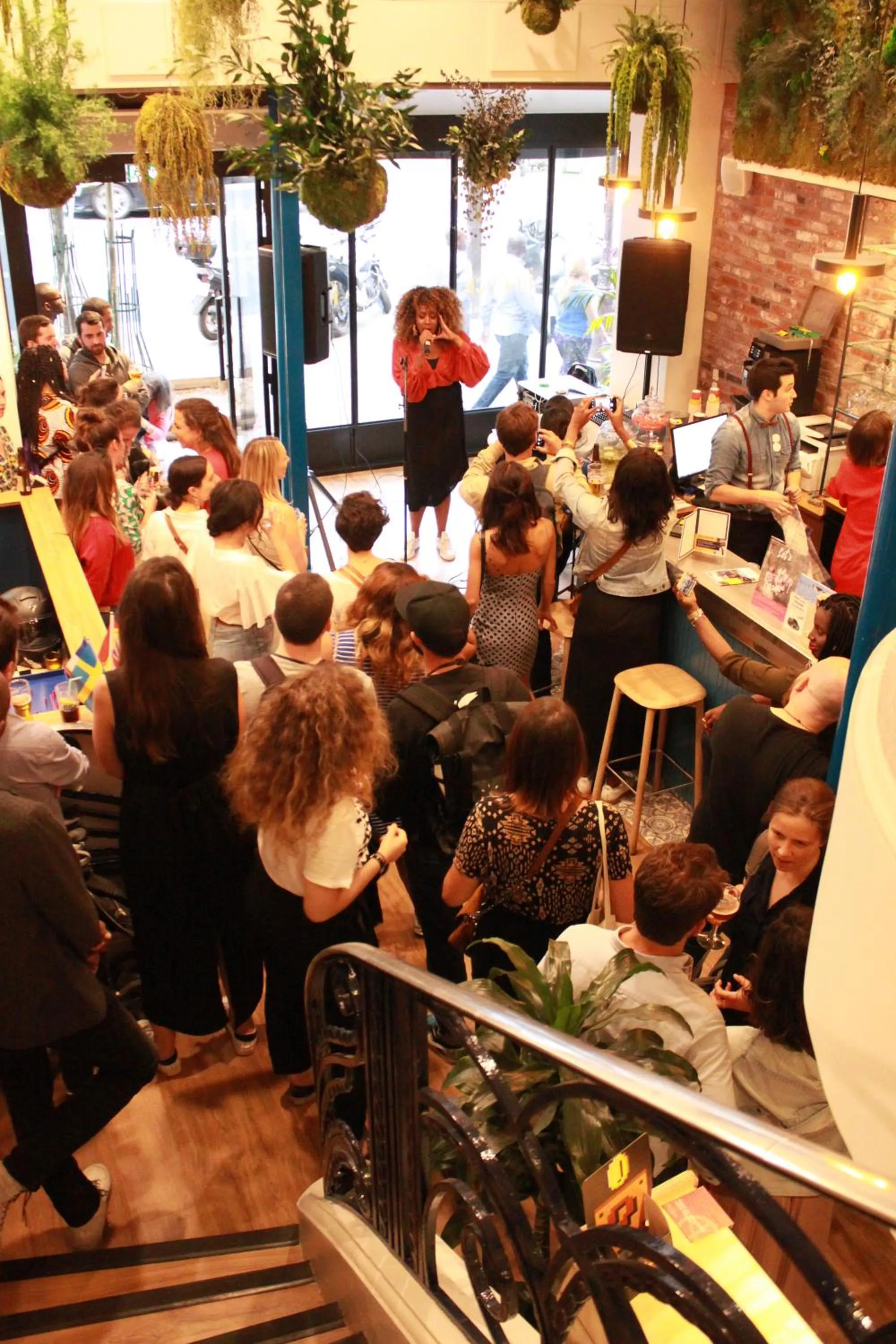 Lounge or bar in Hotel The Playce by Happyculture