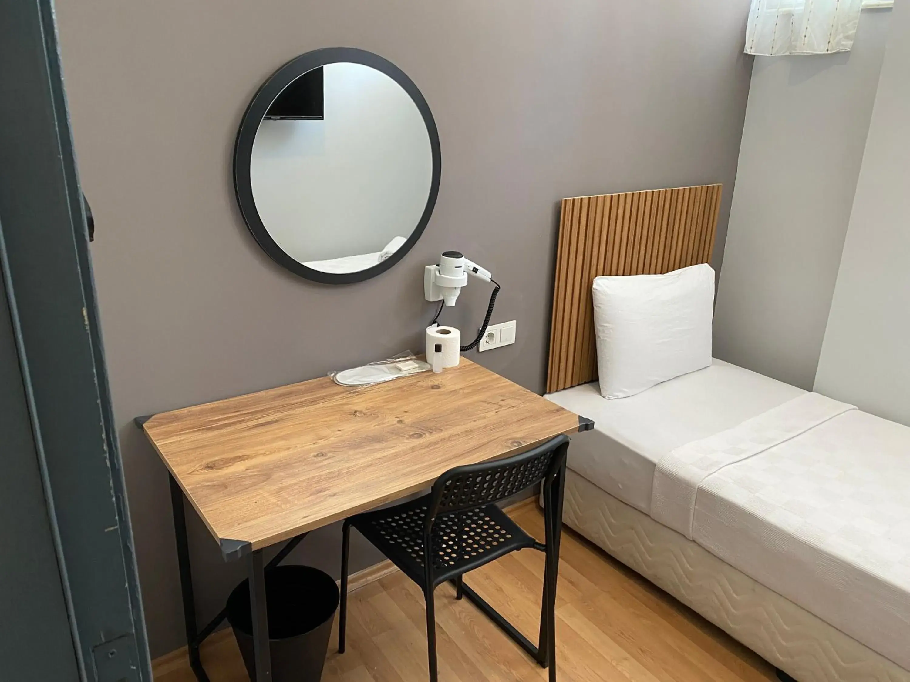 Standard Single Room with Shared Bathroom - single occupancy in Turunç Hotel ANTALYA Standard Single Room with Shared Bathroom - single occupancy in Turunç Hotel ANTALYA