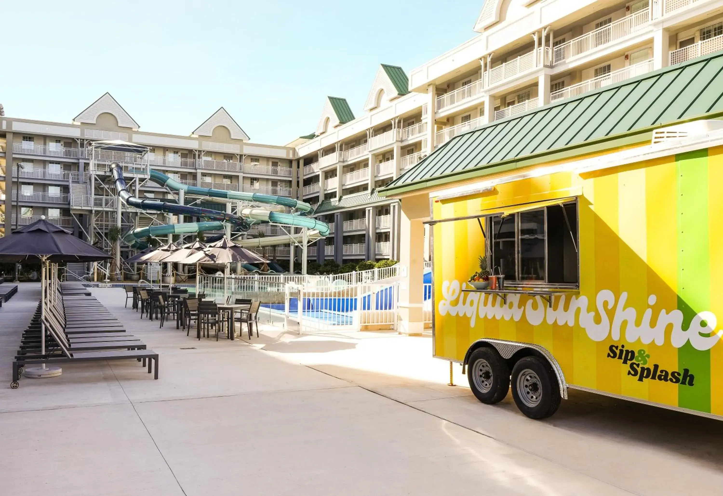 Swimming pool in Holiday Inn Resort Orlando Suites - Waterpark by IHG Swimming pool in Holiday Inn Resort Orlando Suites - Waterpark by IHG