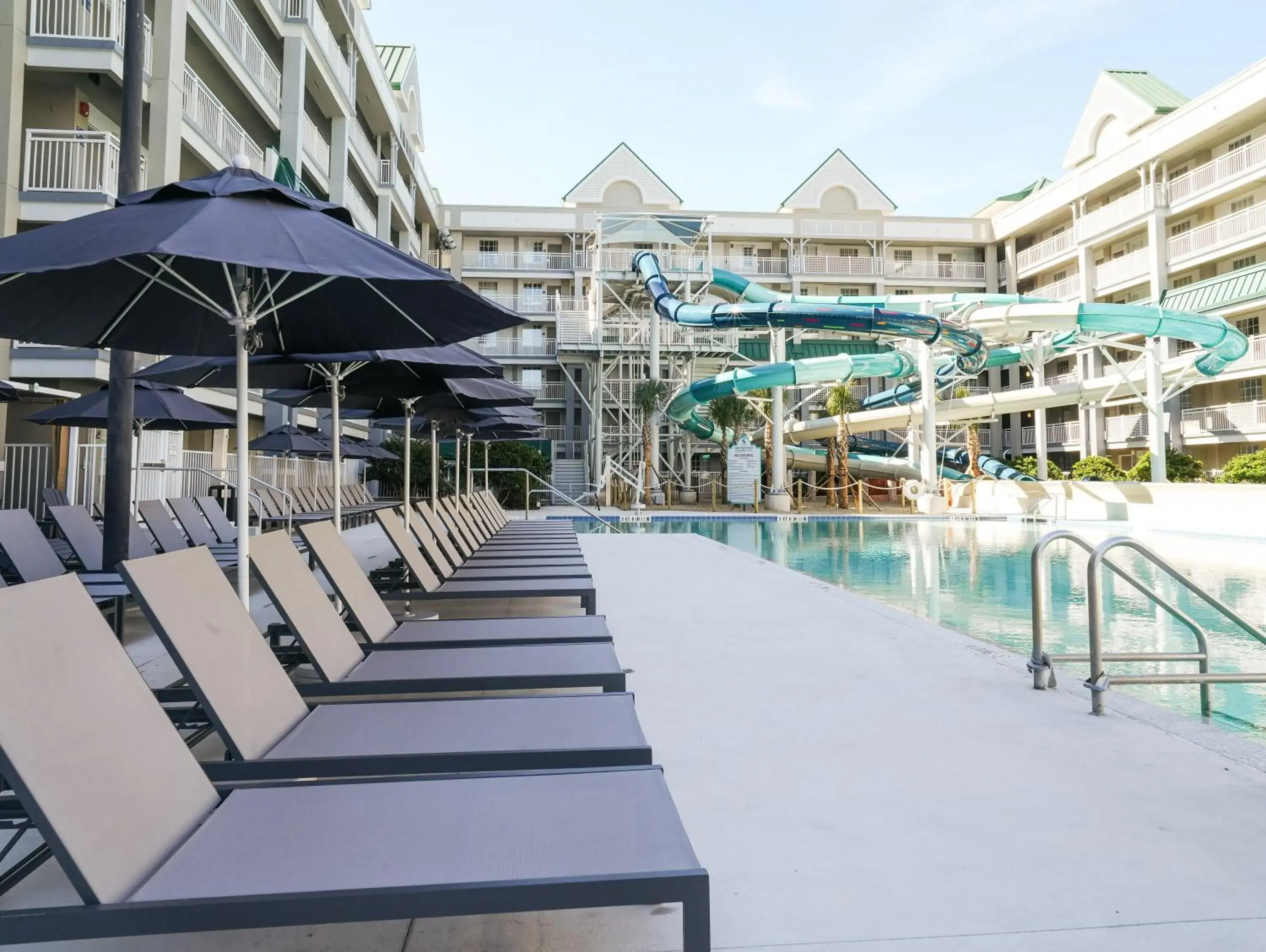Pool view in Holiday Inn Resort Orlando Suites - Waterpark by IHG Pool view in Holiday Inn Resort Orlando Suites - Waterpark by IHG