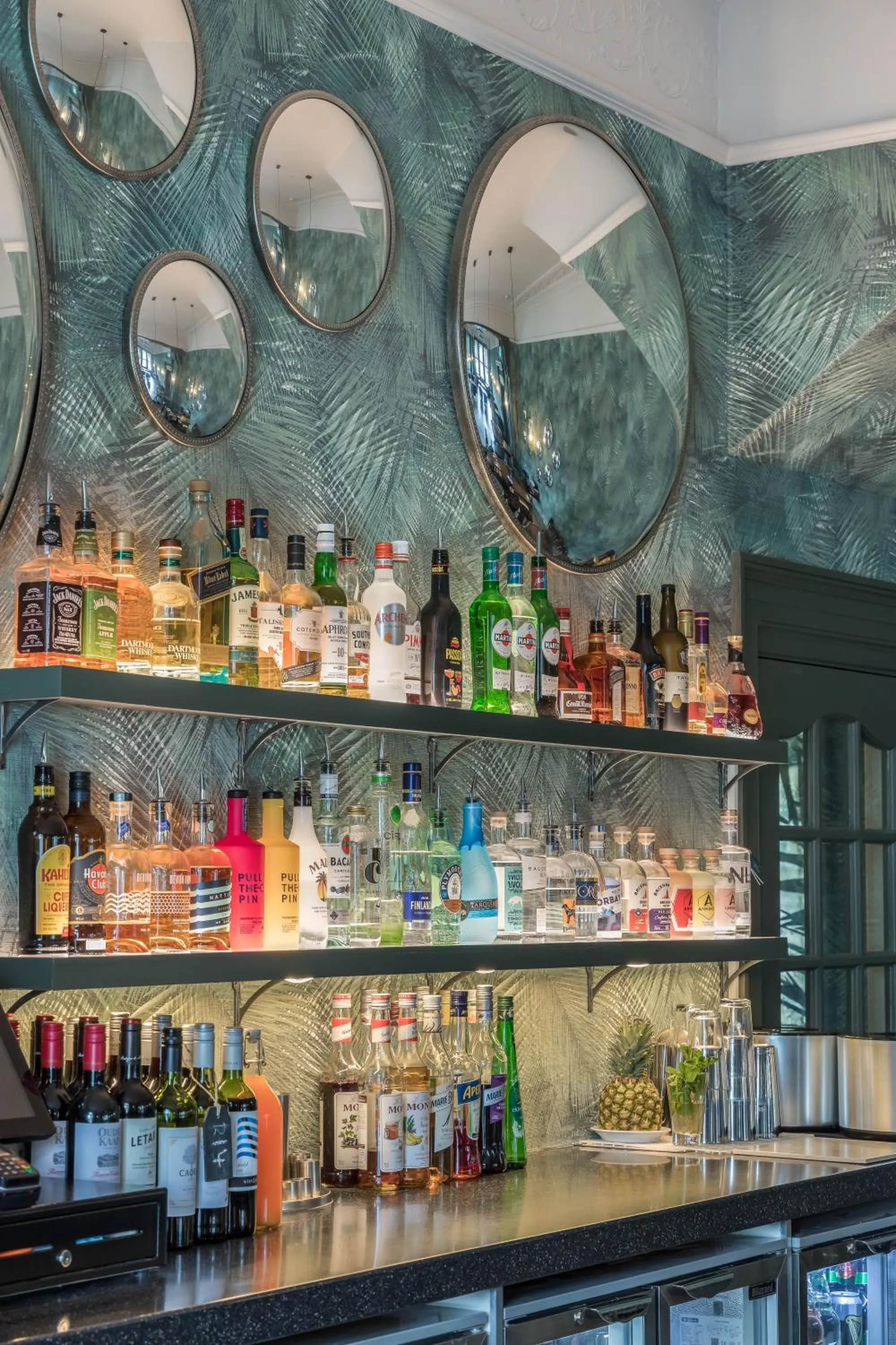 Lounge or bar in Lincombe Hall Hotel & Spa - Just for Adults