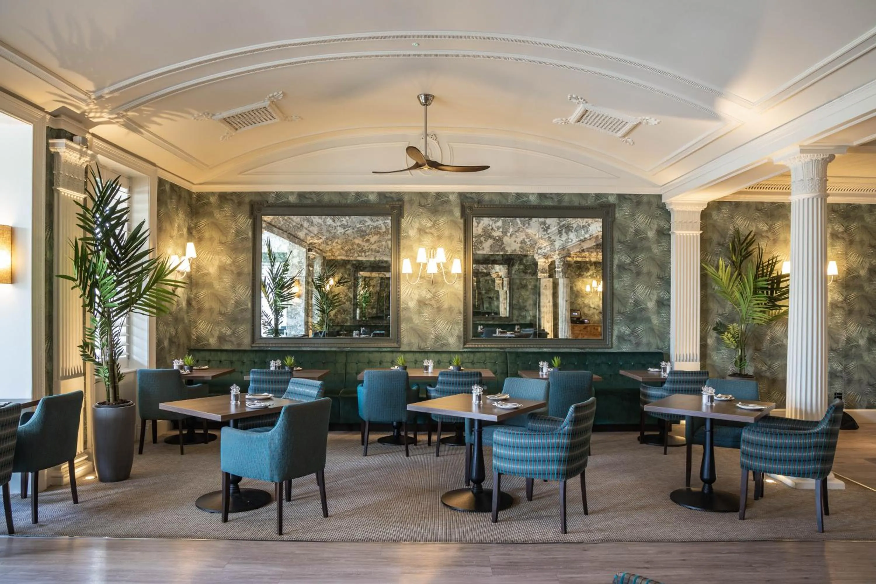 Restaurant/places to eat in Lincombe Hall Hotel & Spa - Just for Adults