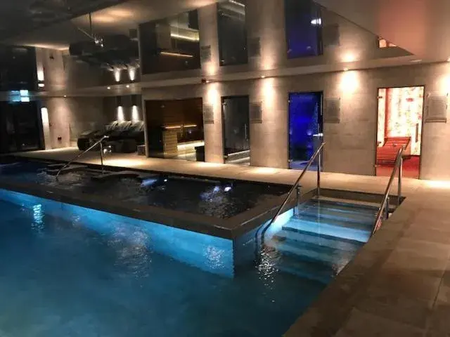 Swimming pool in Lincombe Hall Hotel & Spa - Just for Adults Swimming pool in Lincombe Hall Hotel & Spa - Just for Adults