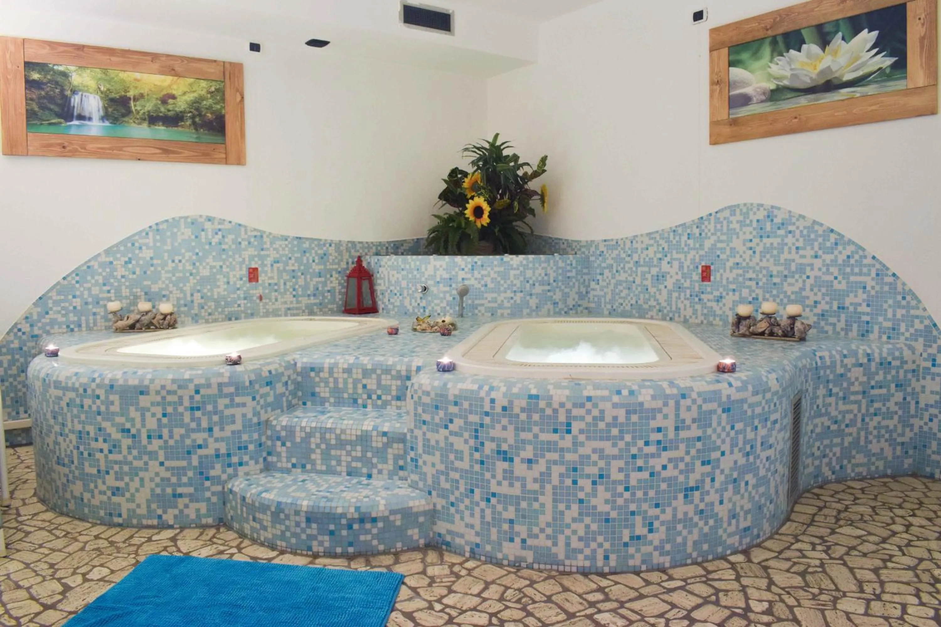 Hot Tub in Albergo Scoiattolo