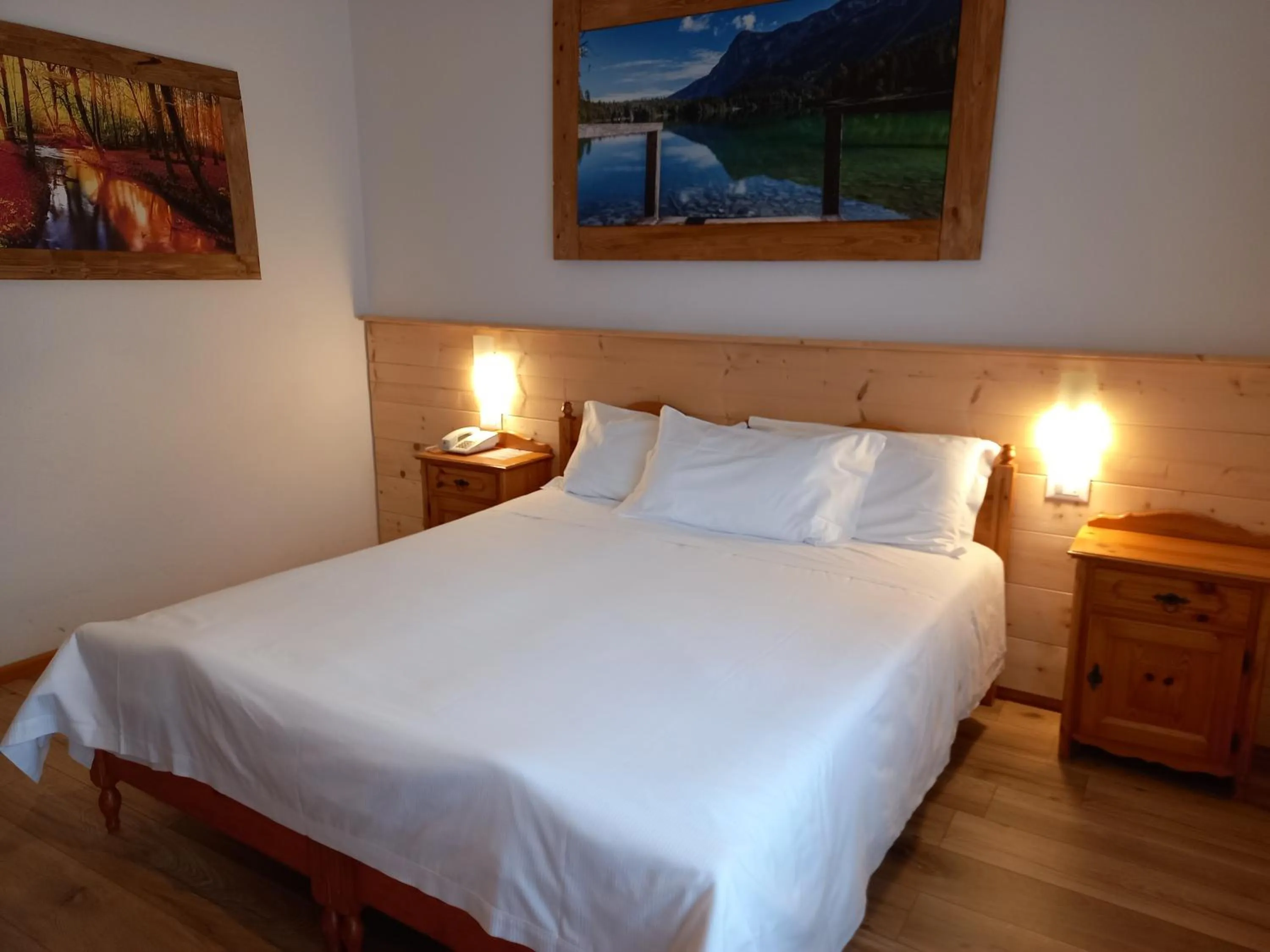 Bed in Albergo Scoiattolo