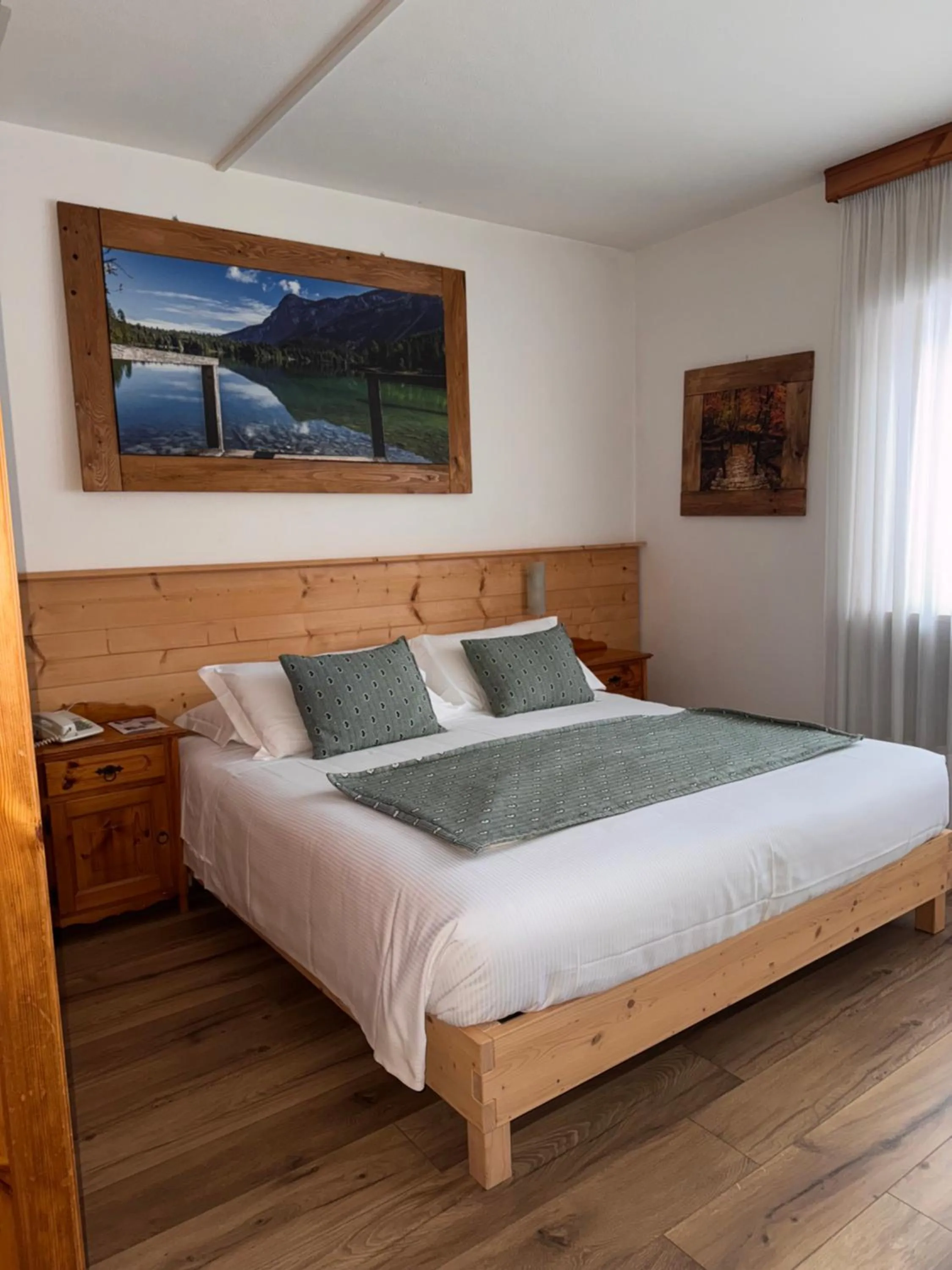 Bed in Albergo Scoiattolo