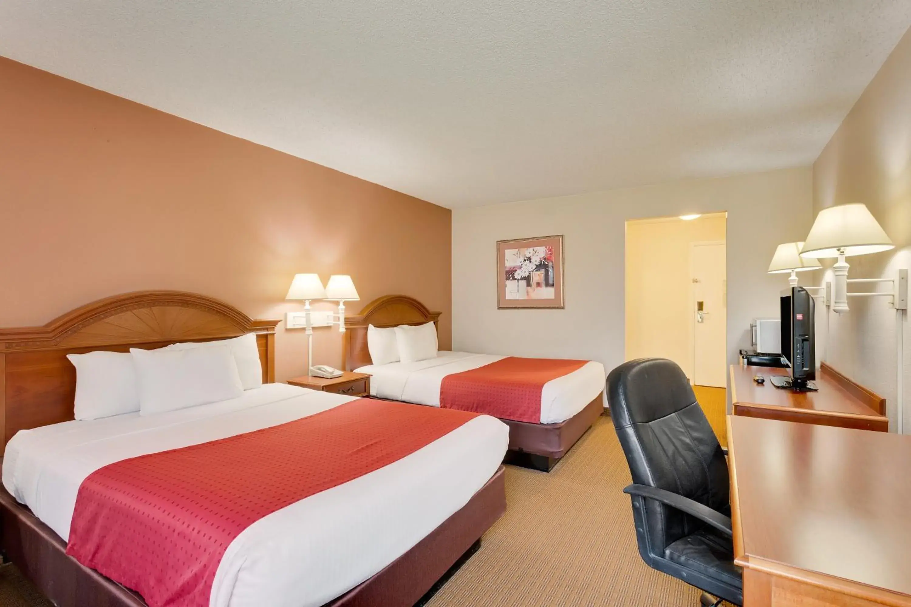 Queen Room with Two Queen Beds - Non-Smoking in Ramada by Wyndham Provo Queen Room with Two Queen Beds - Non-Smoking in Ramada by Wyndham Provo
