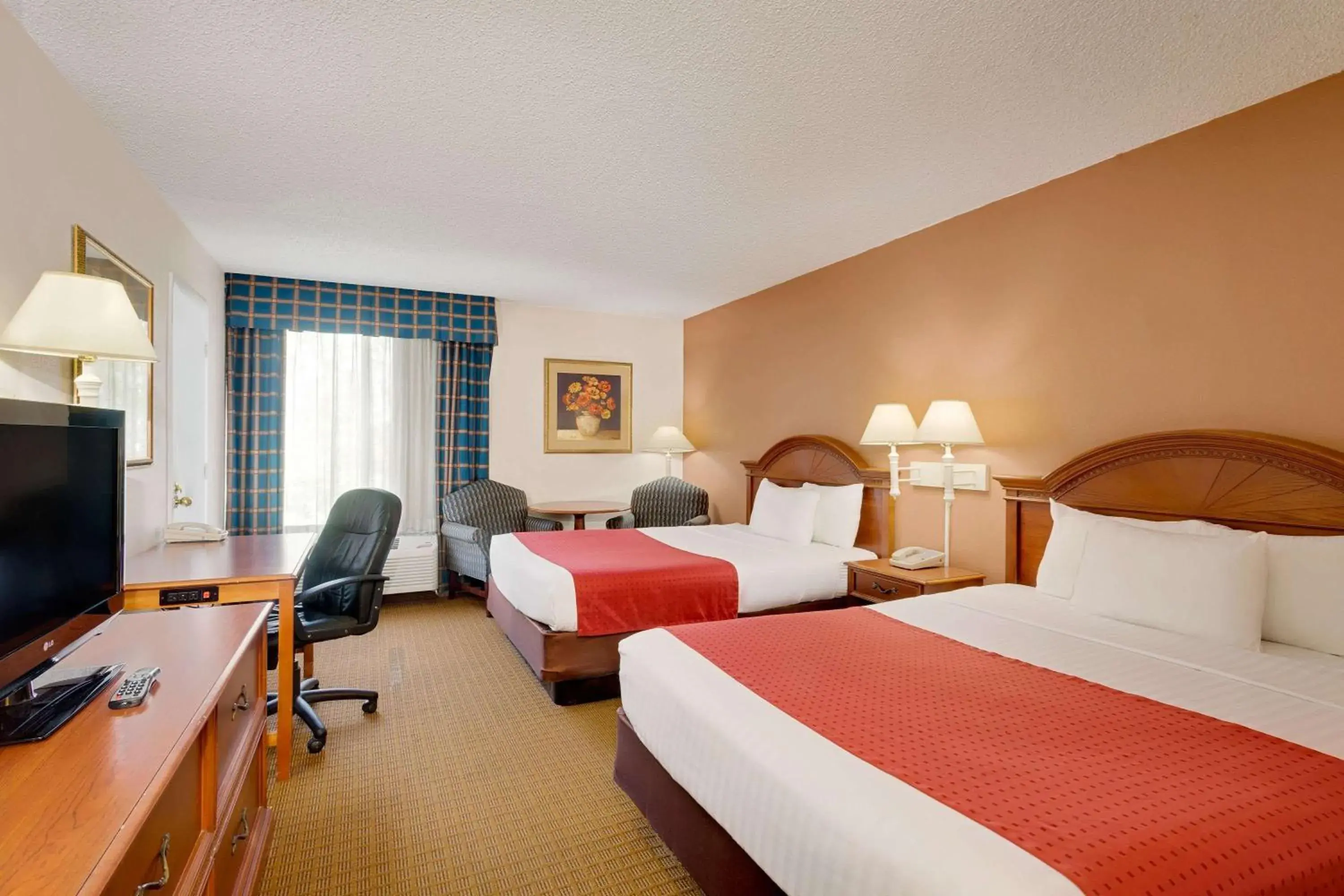 Photo of the whole room, Bed in Ramada by Wyndham Provo Photo of the whole room, Bed in Ramada by Wyndham Provo