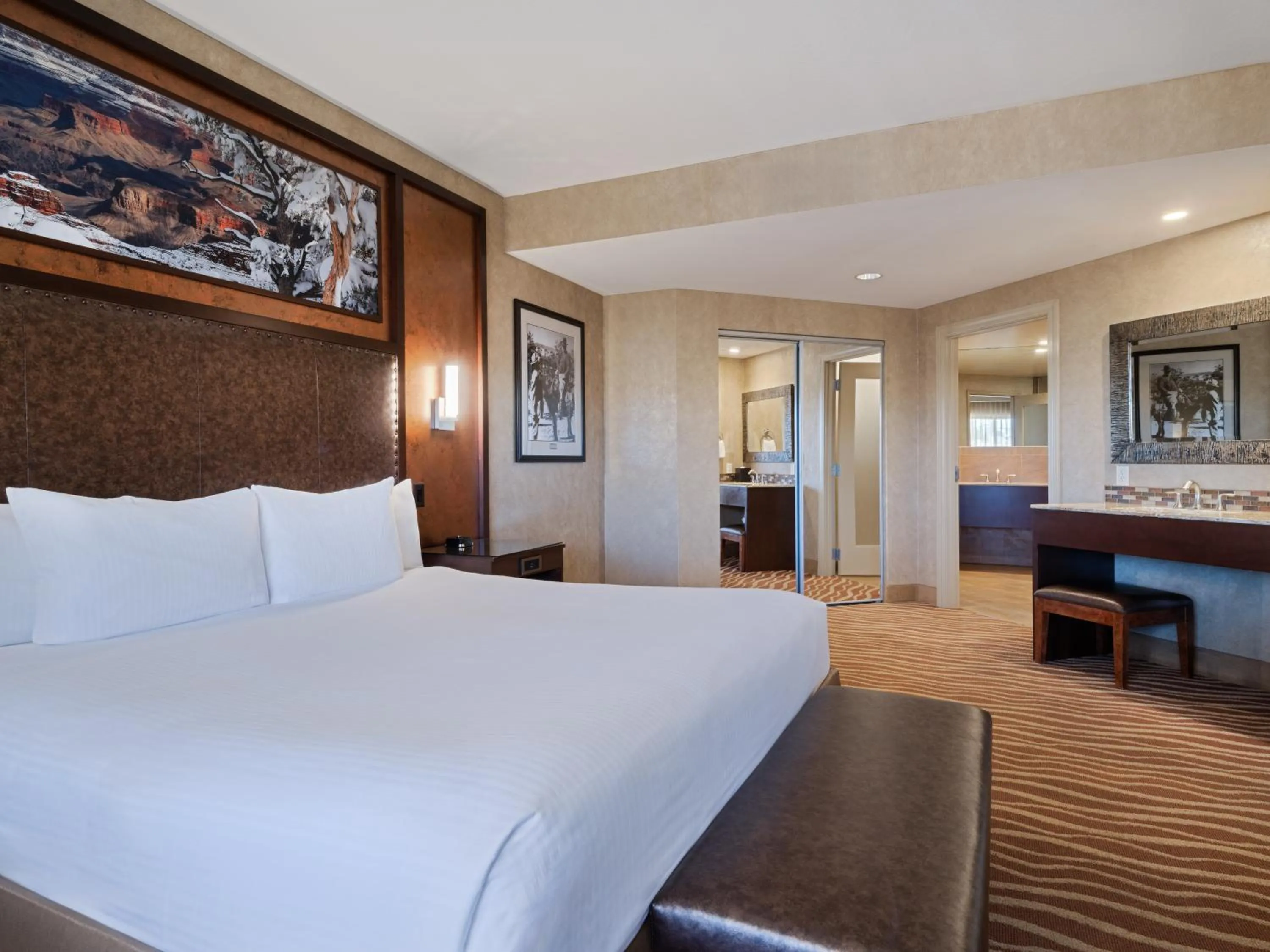 Bedroom, Bed in Holiday Inn Resort The Squire at Grand Canyon by IHG