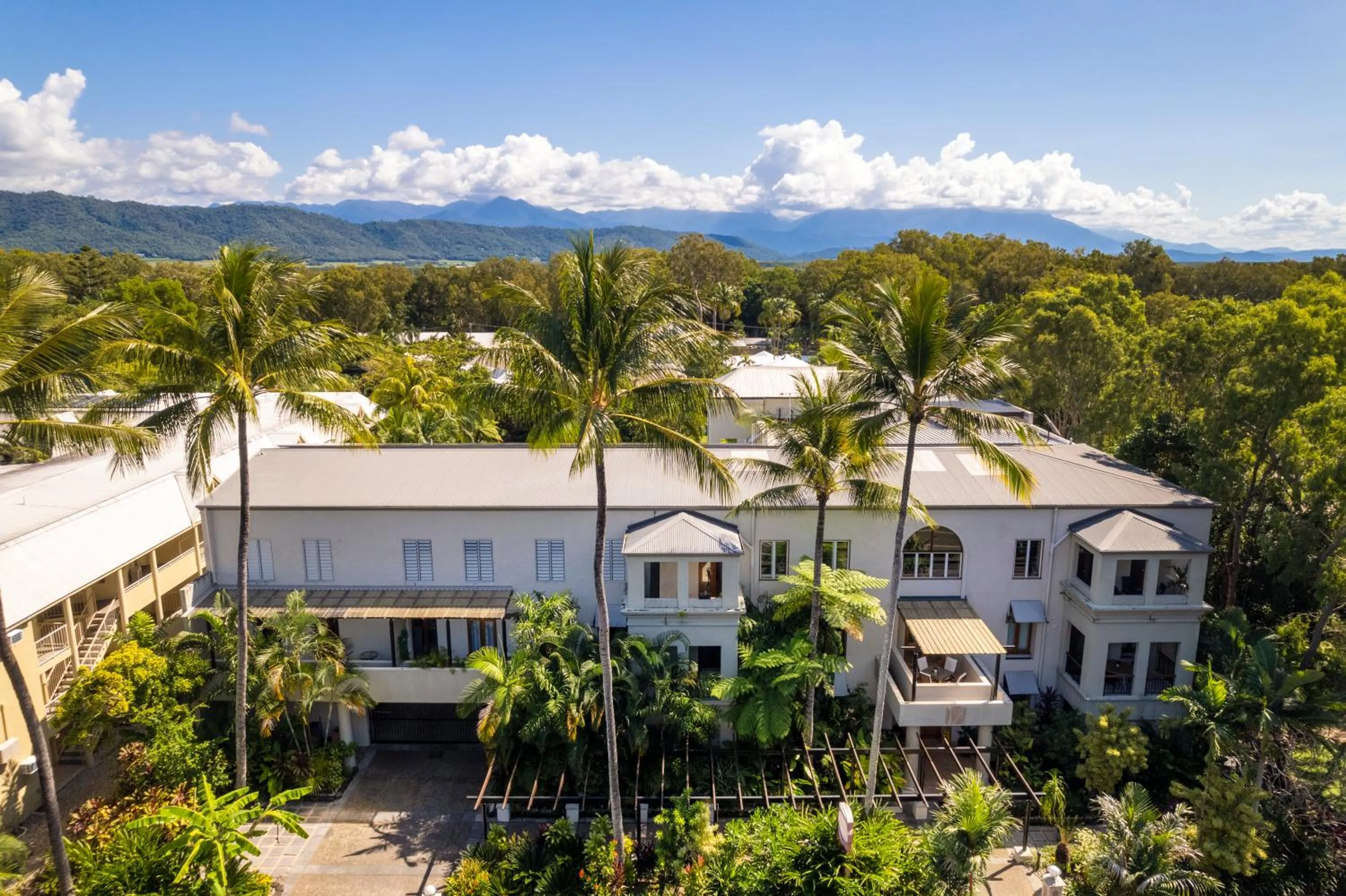 Property building in The Mediterranean Port Douglas